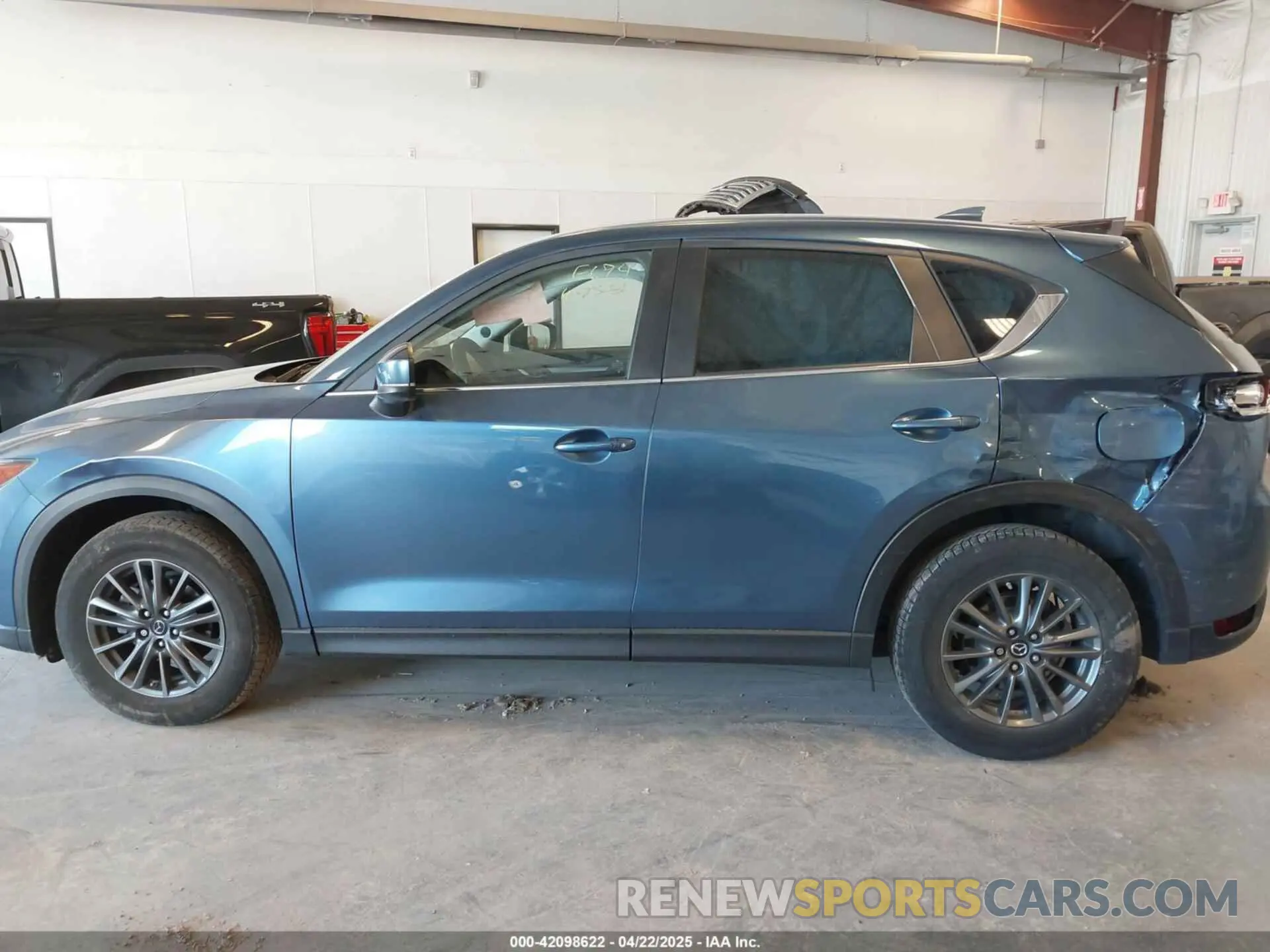 14 Photograph of a damaged car JM3KFBCM2K0501208 MAZDA CX-5 2019