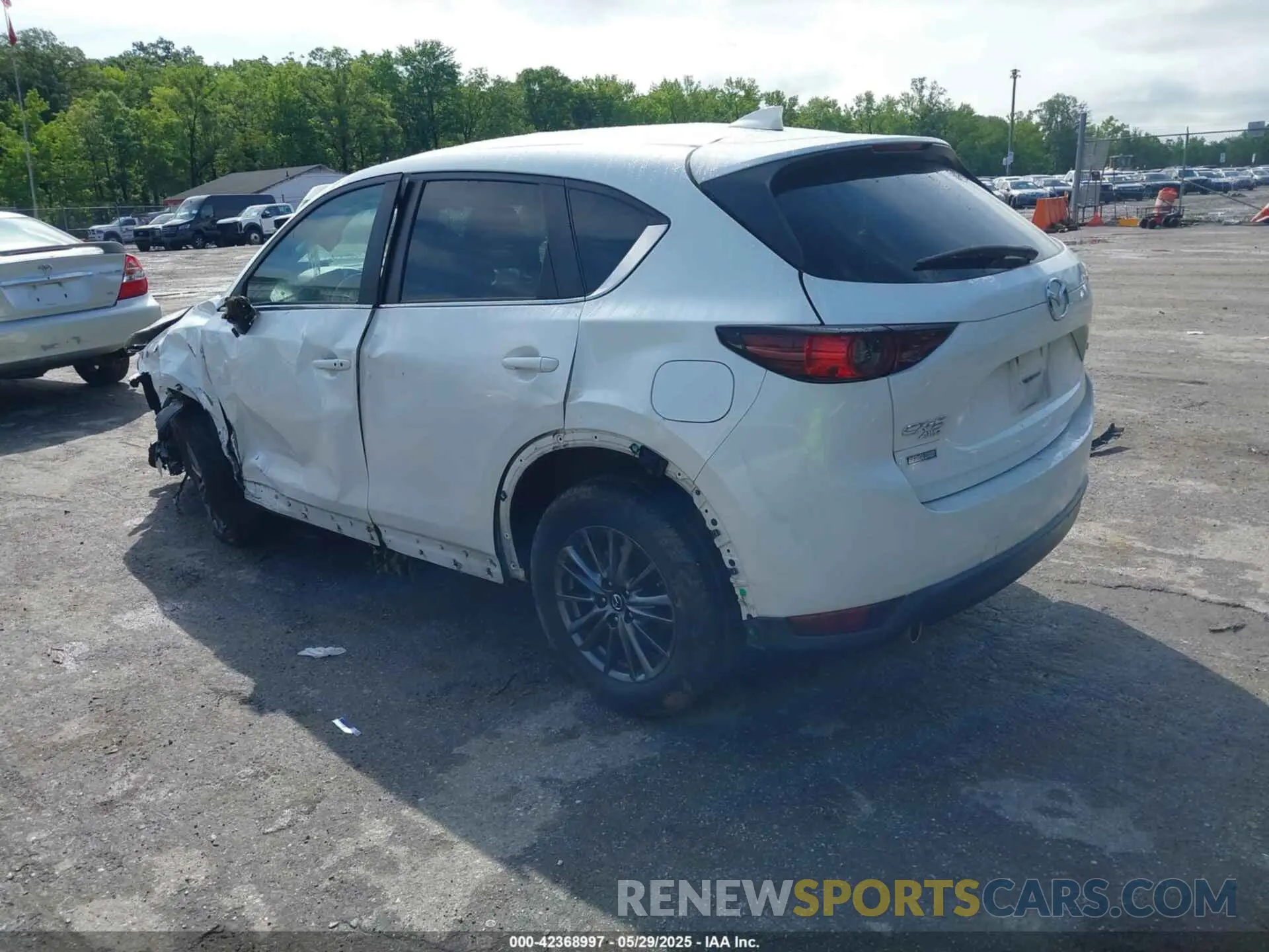 3 Photograph of a damaged car JM3KFBCM6K0574405 MAZDA CX-5 2019