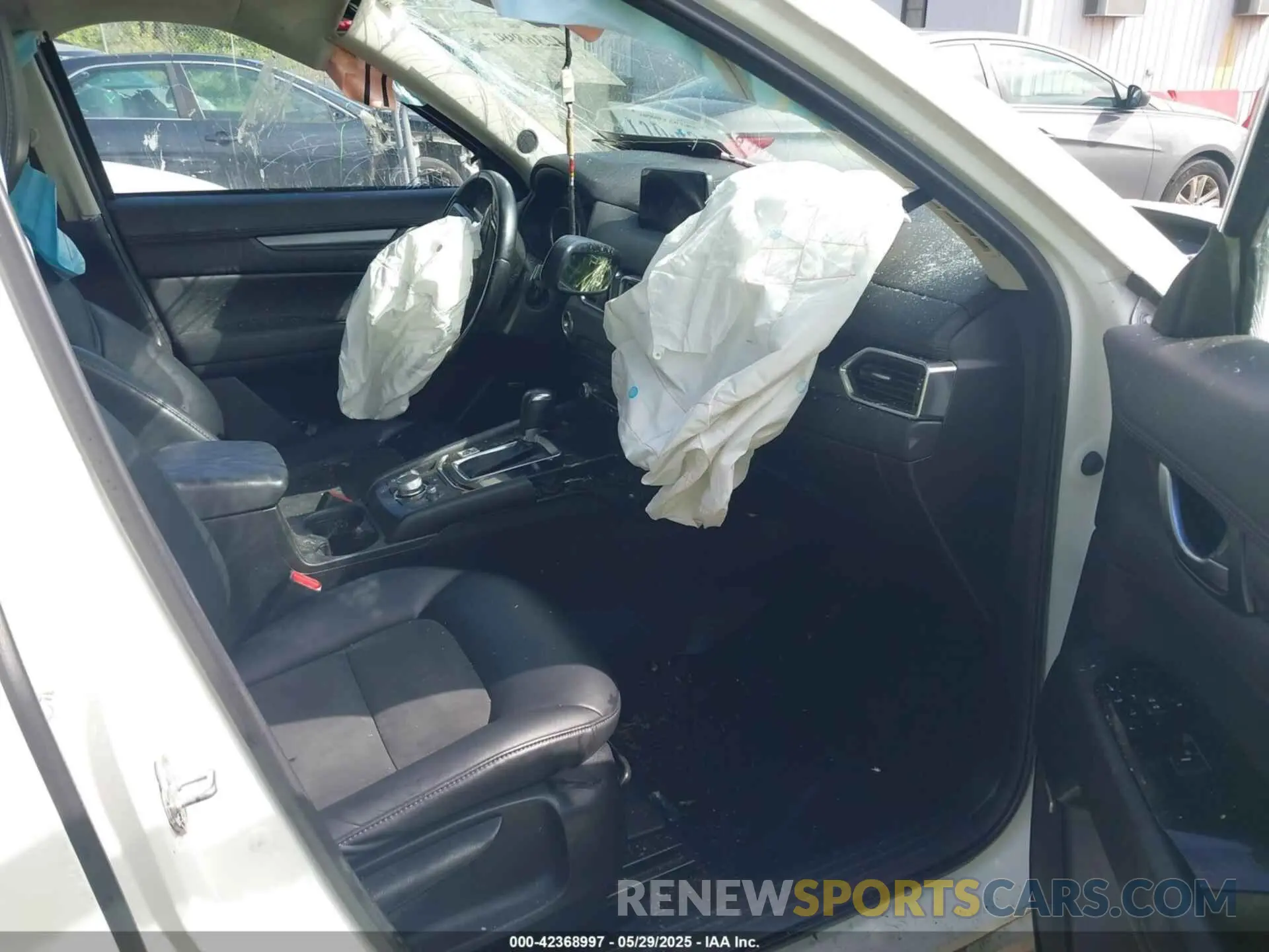 5 Photograph of a damaged car JM3KFBCM6K0574405 MAZDA CX-5 2019