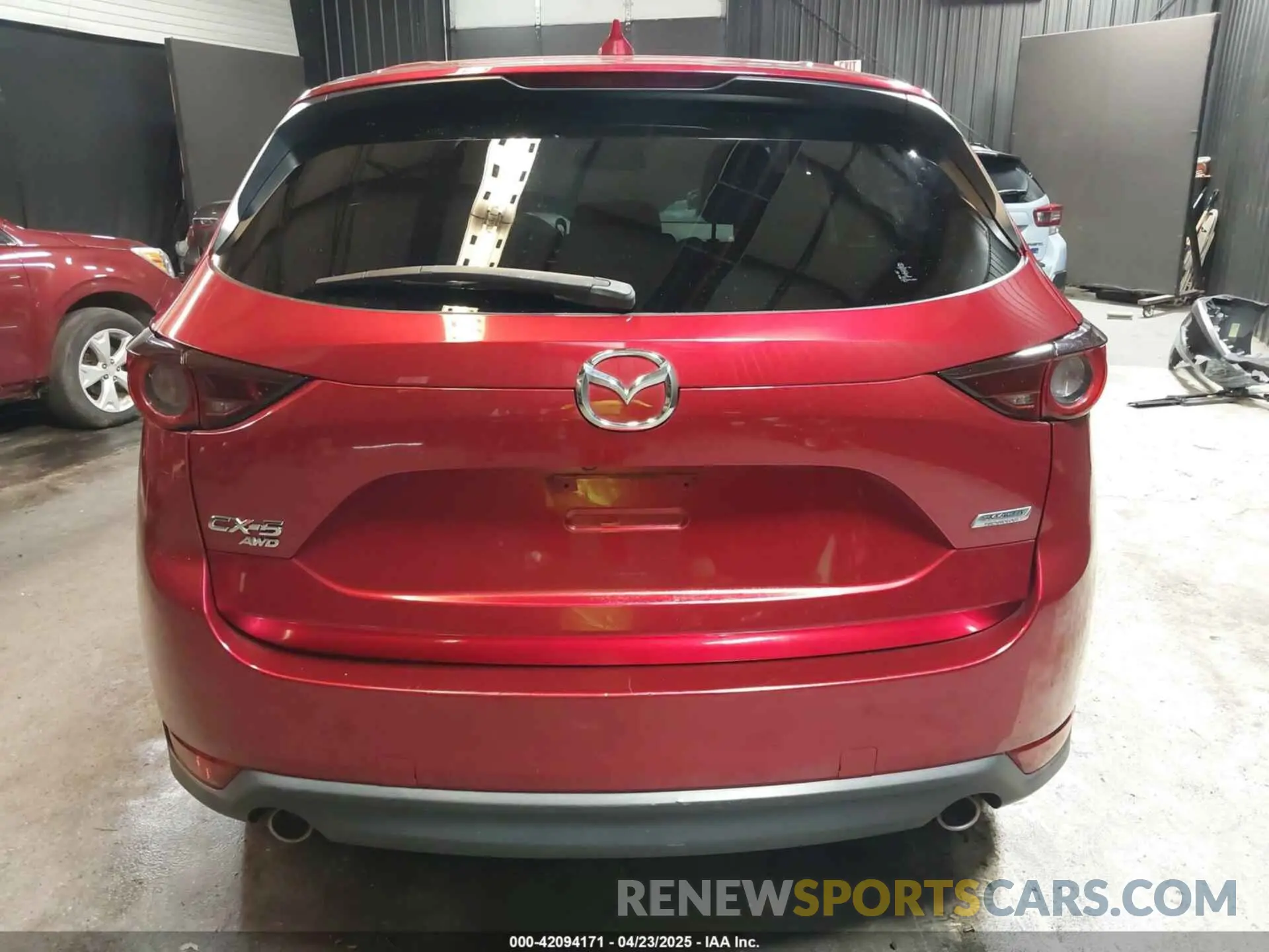 17 Photograph of a damaged car JM3KFBCM6K1600396 MAZDA CX-5 2019