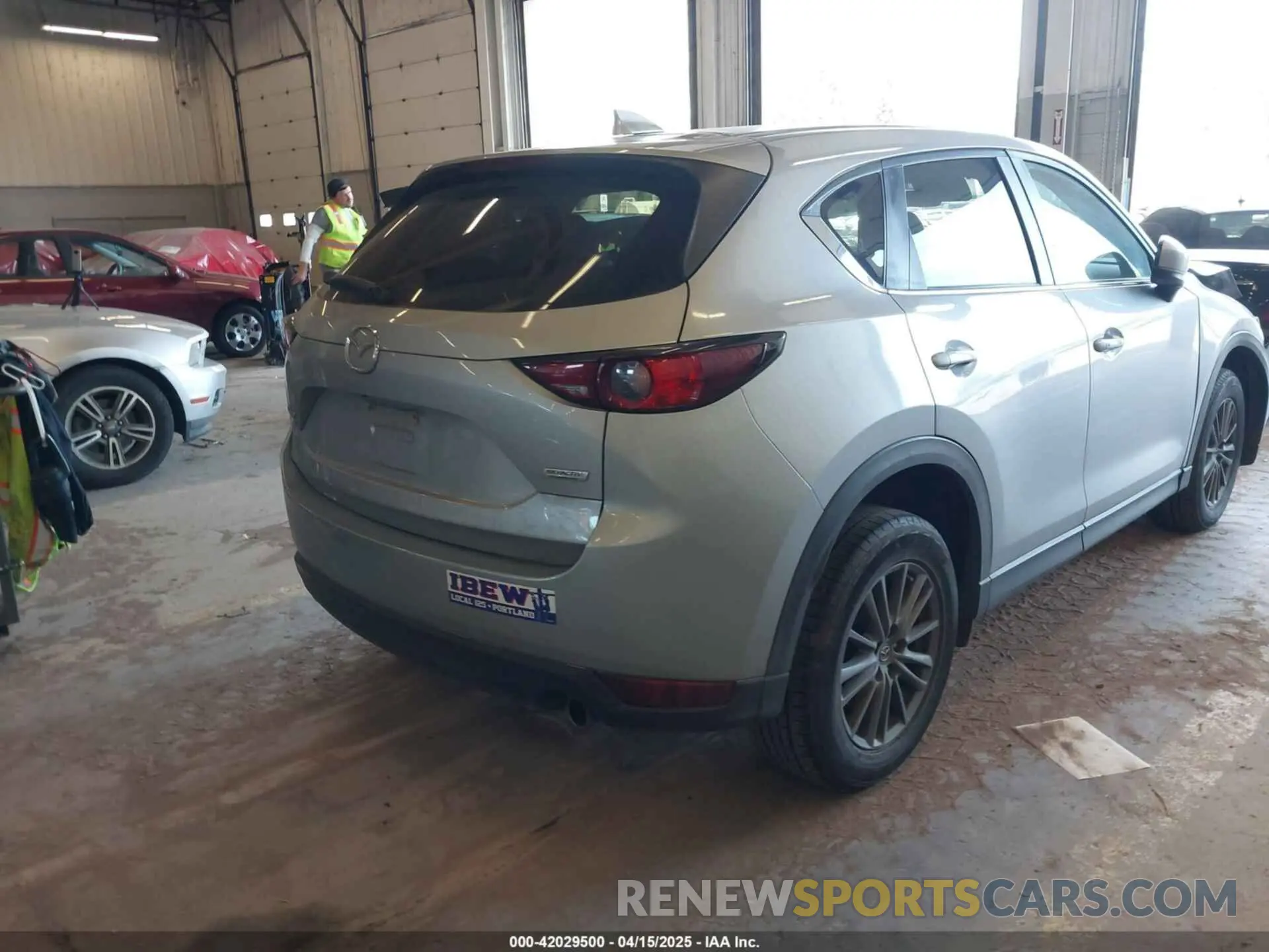 4 Photograph of a damaged car JM3KFBCM8K1553503 MAZDA CX-5 2019