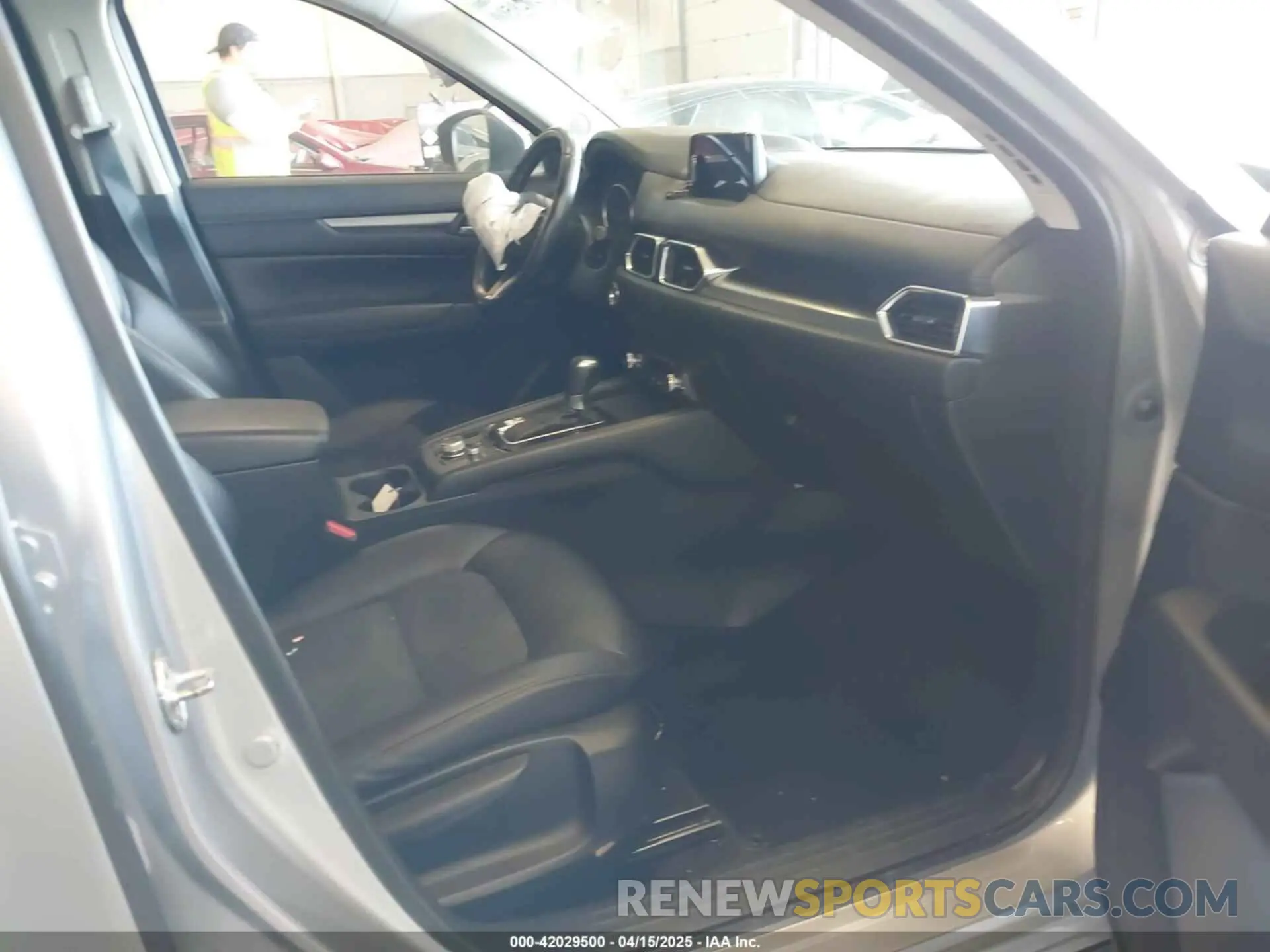 5 Photograph of a damaged car JM3KFBCM8K1553503 MAZDA CX-5 2019