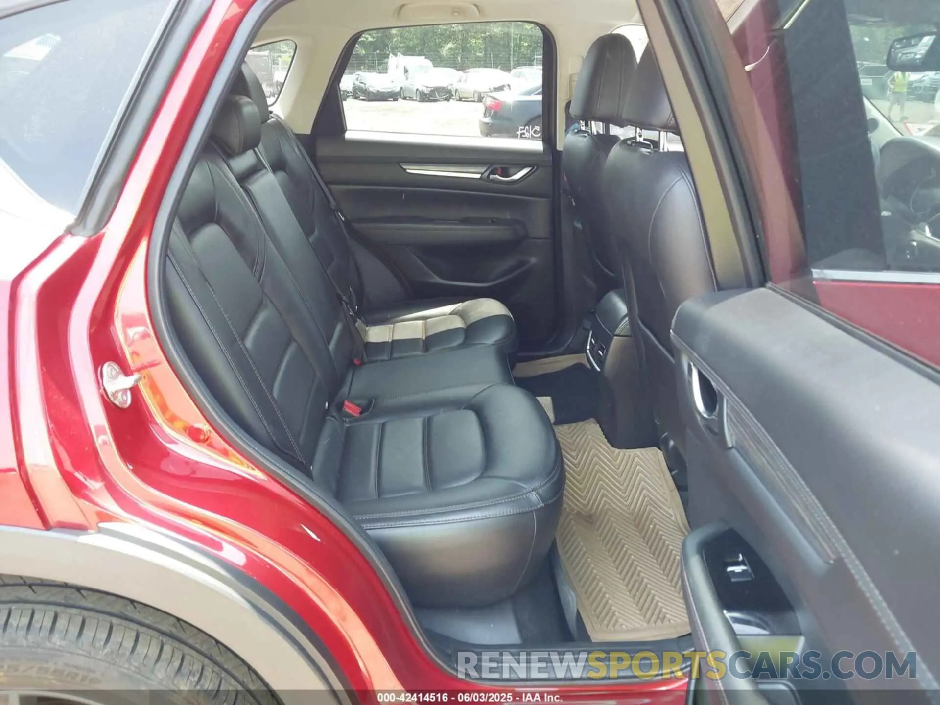 8 Photograph of a damaged car JM3KFBDM0K1633103 MAZDA CX-5 2019