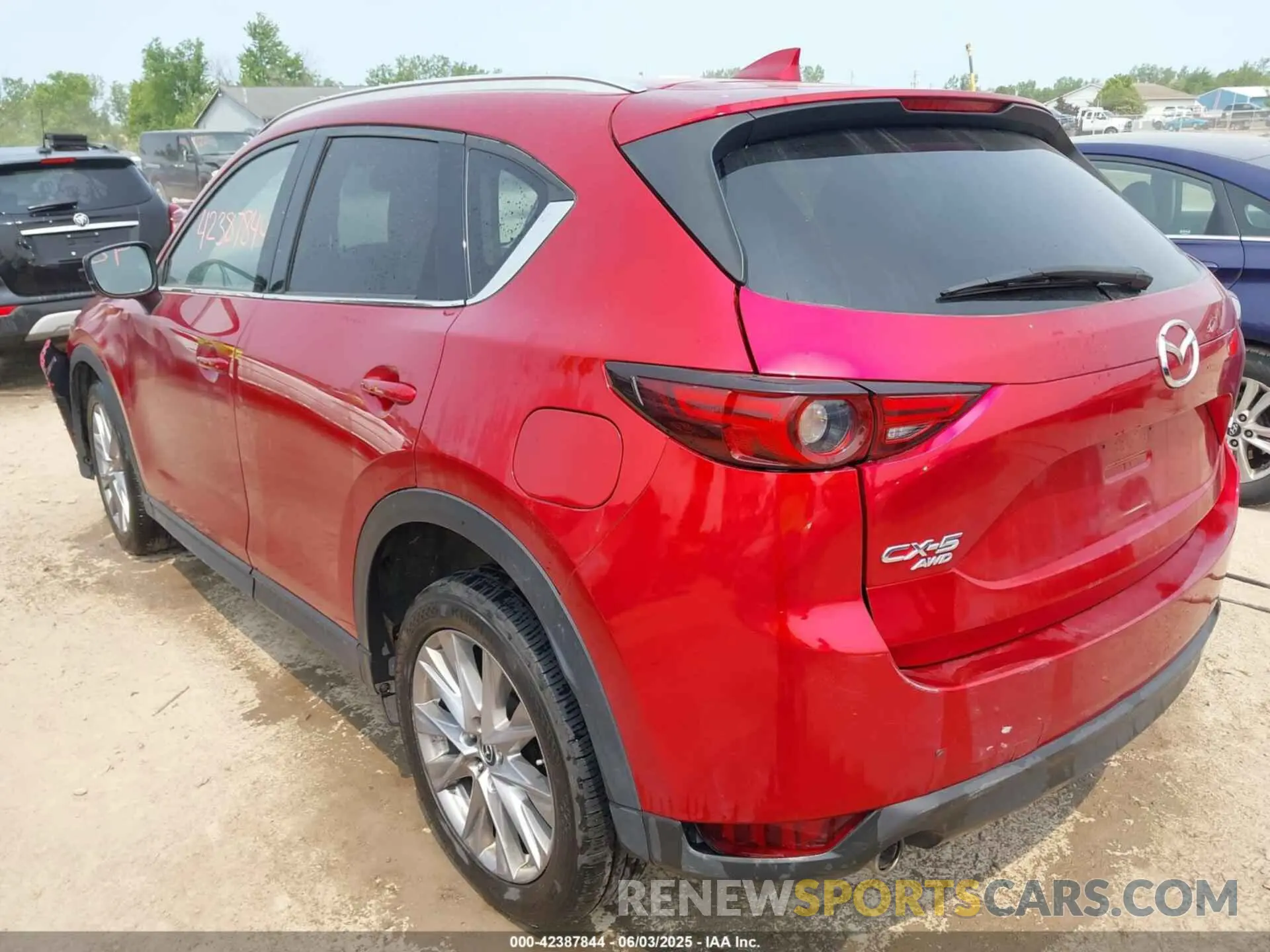 3 Photograph of a damaged car JM3KFBDM1K0531993 MAZDA CX-5 2019