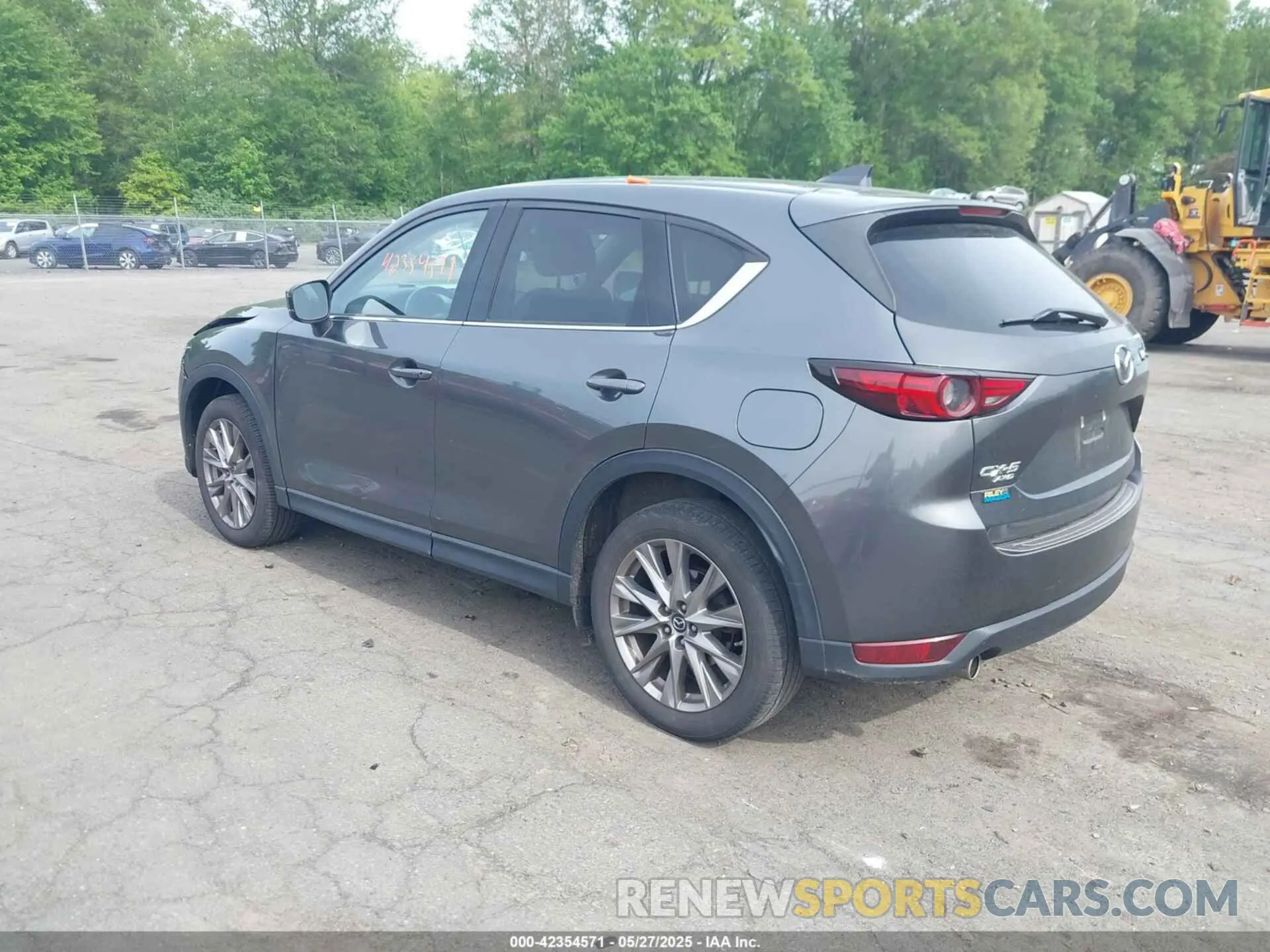 3 Photograph of a damaged car JM3KFBDM2K0525409 MAZDA CX-5 2019