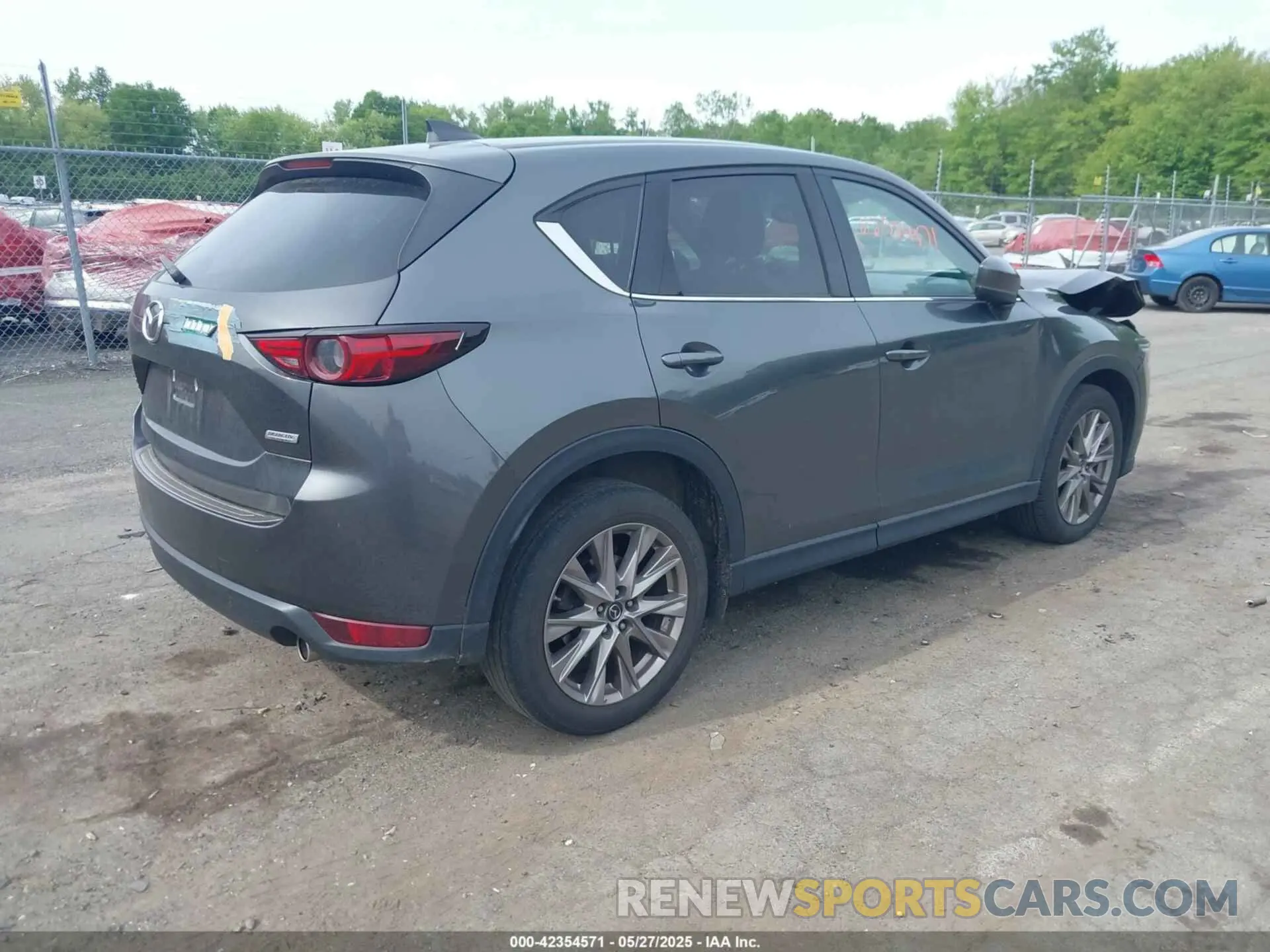 4 Photograph of a damaged car JM3KFBDM2K0525409 MAZDA CX-5 2019