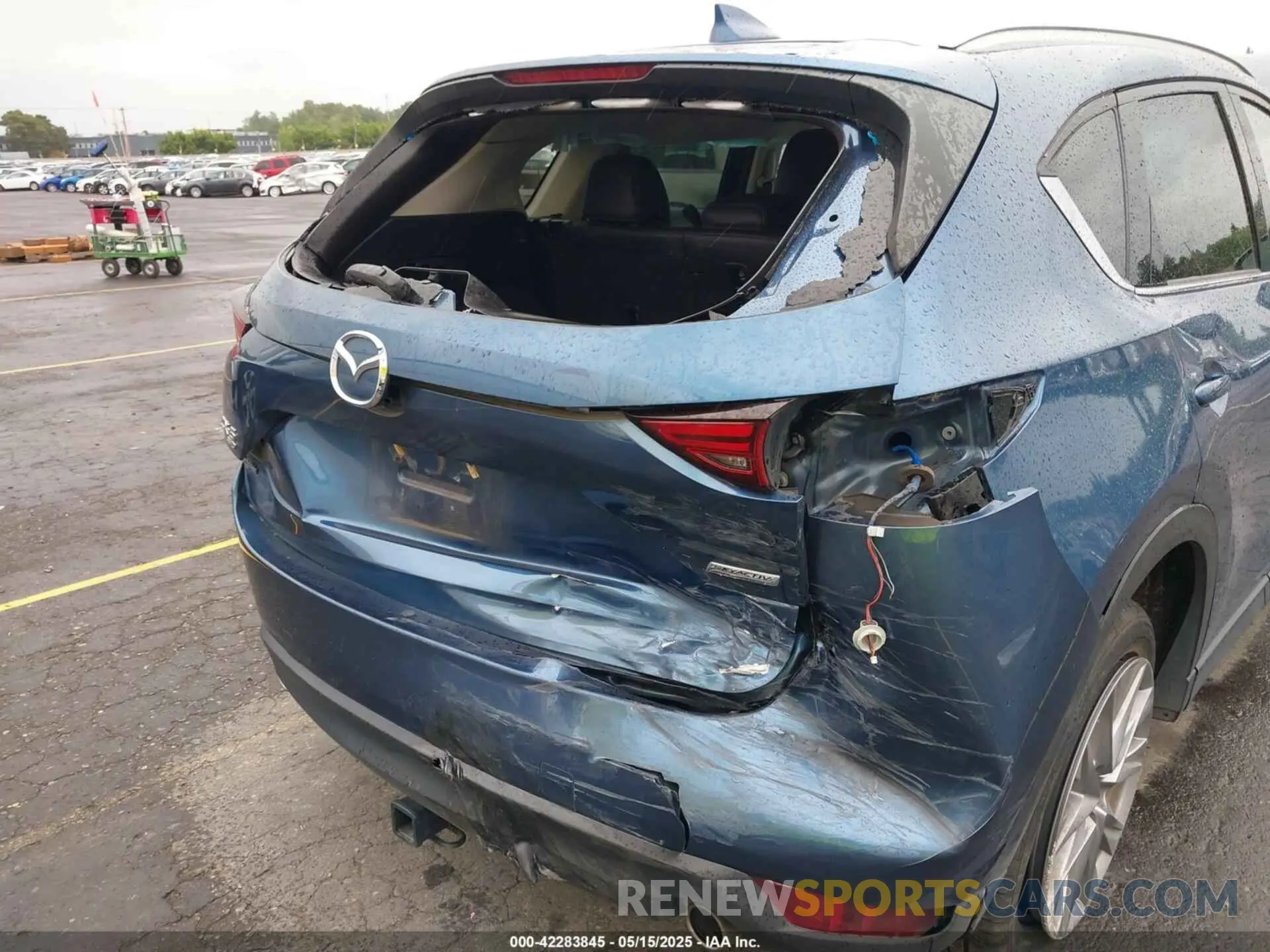 6 Photograph of a damaged car JM3KFBDM2K0580930 MAZDA CX-5 2019