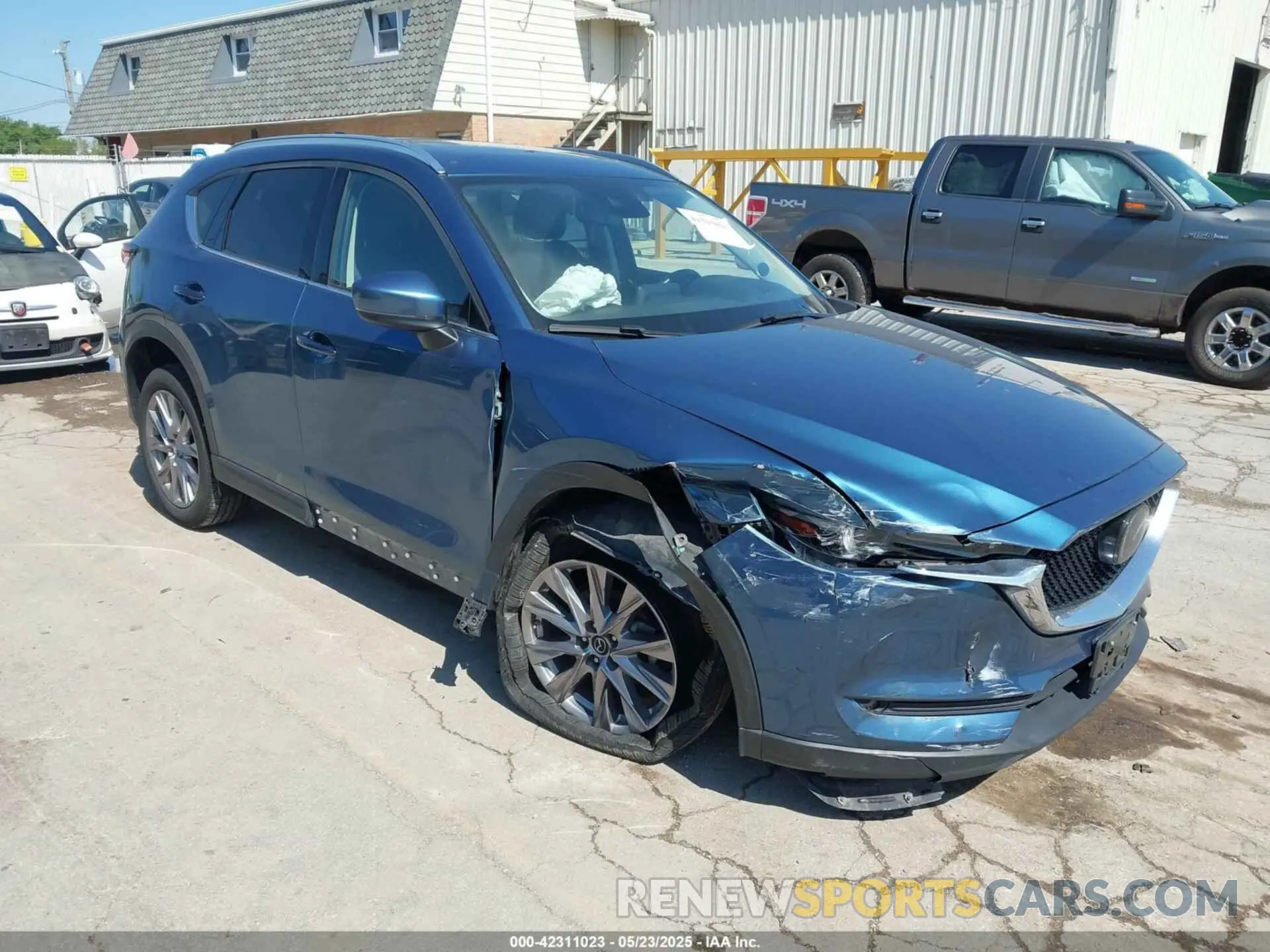 1 Photograph of a damaged car JM3KFBDM2K0583360 MAZDA CX-5 2019
