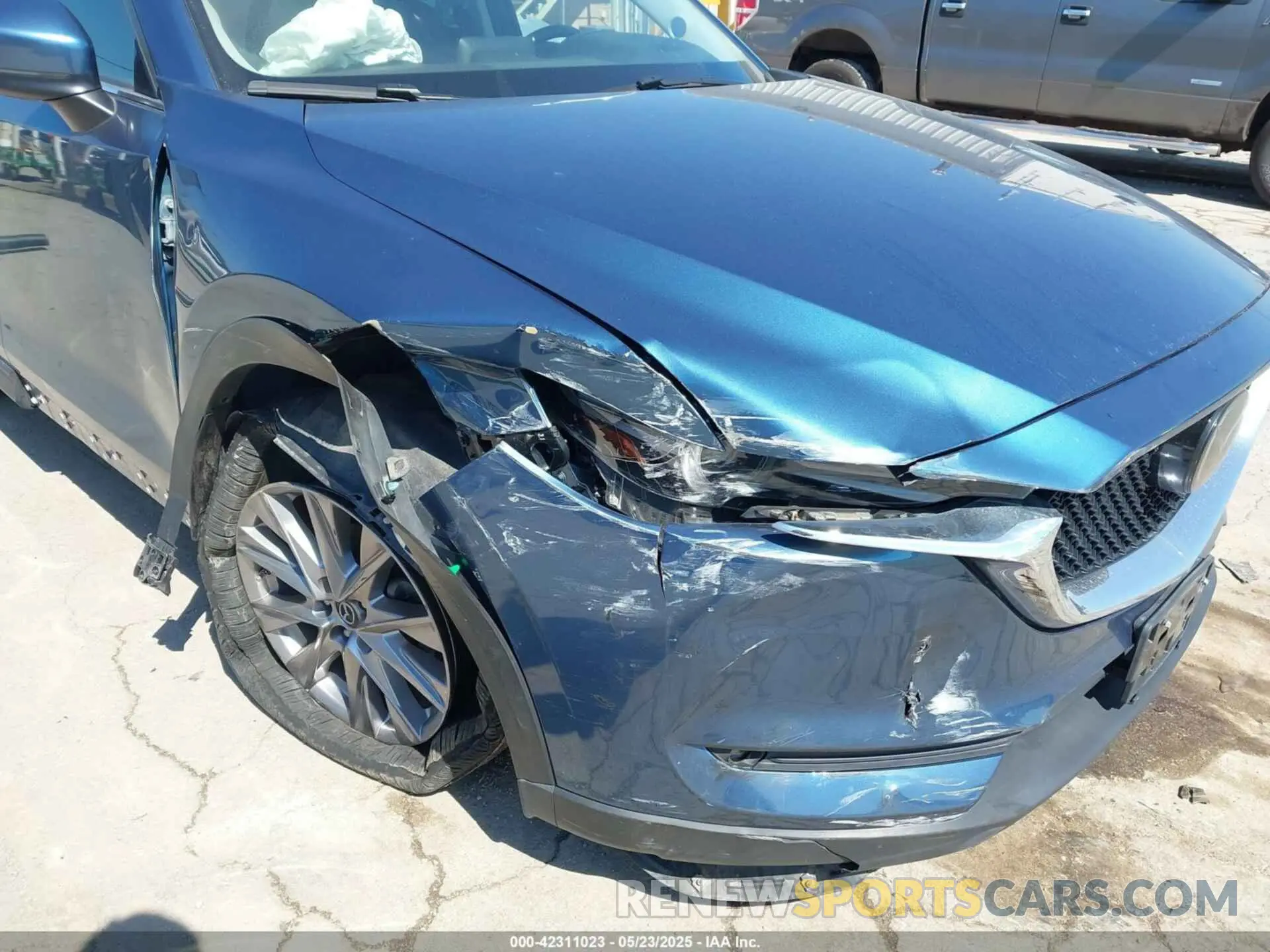6 Photograph of a damaged car JM3KFBDM2K0583360 MAZDA CX-5 2019