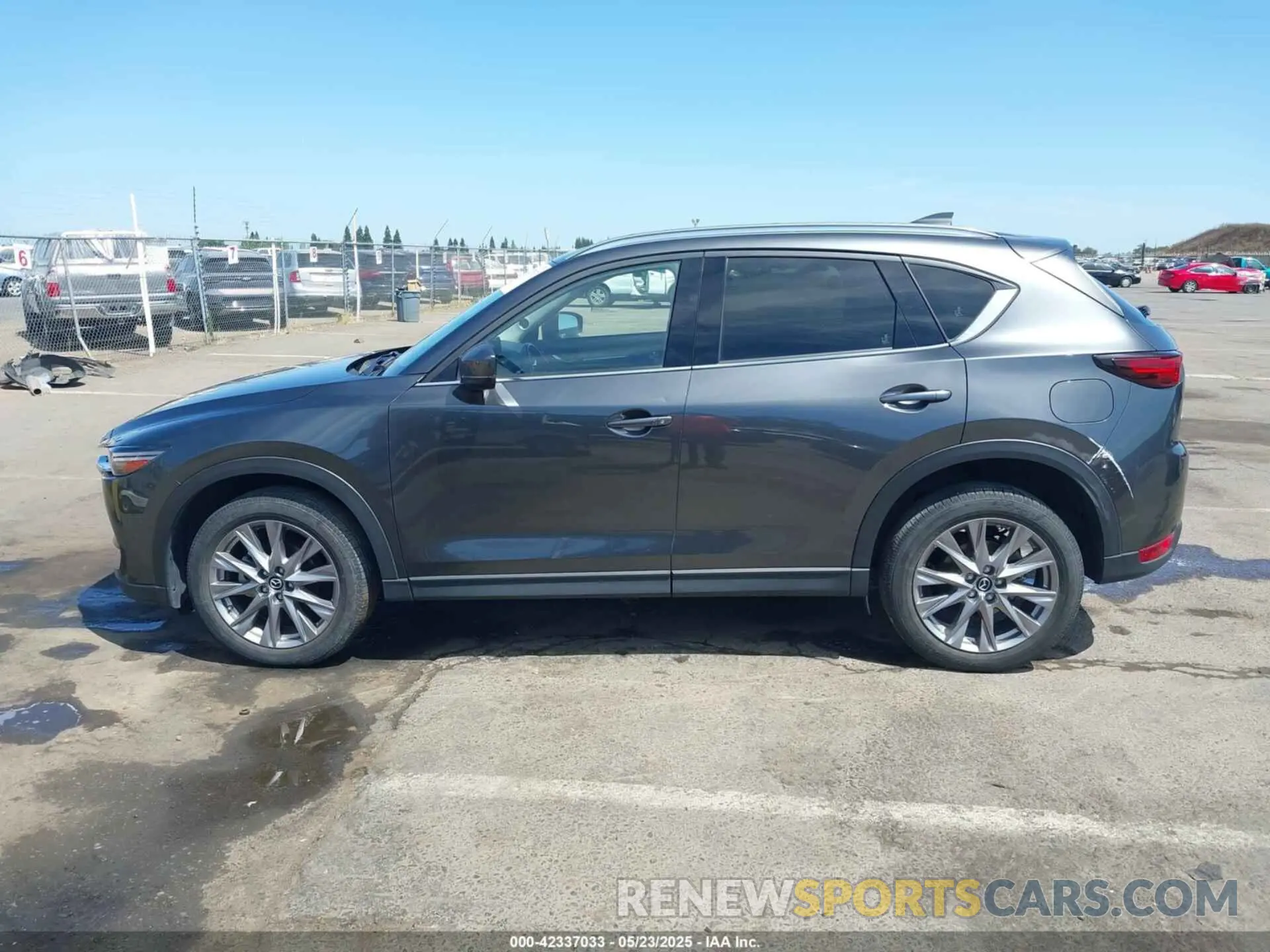 13 Photograph of a damaged car JM3KFBDM2K0697312 MAZDA CX-5 2019