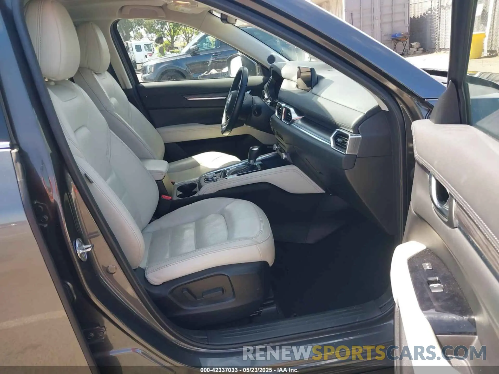 5 Photograph of a damaged car JM3KFBDM2K0697312 MAZDA CX-5 2019