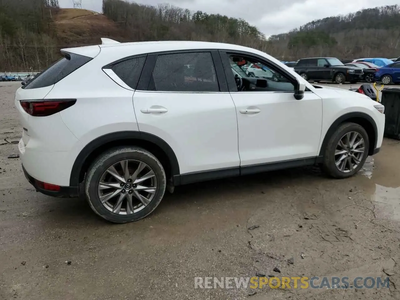 3 Photograph of a damaged car JM3KFBDM4K1512736 MAZDA CX-5 2019