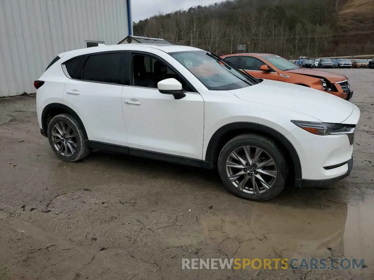 4 Photograph of a damaged car JM3KFBDM4K1512736 MAZDA CX-5 2019