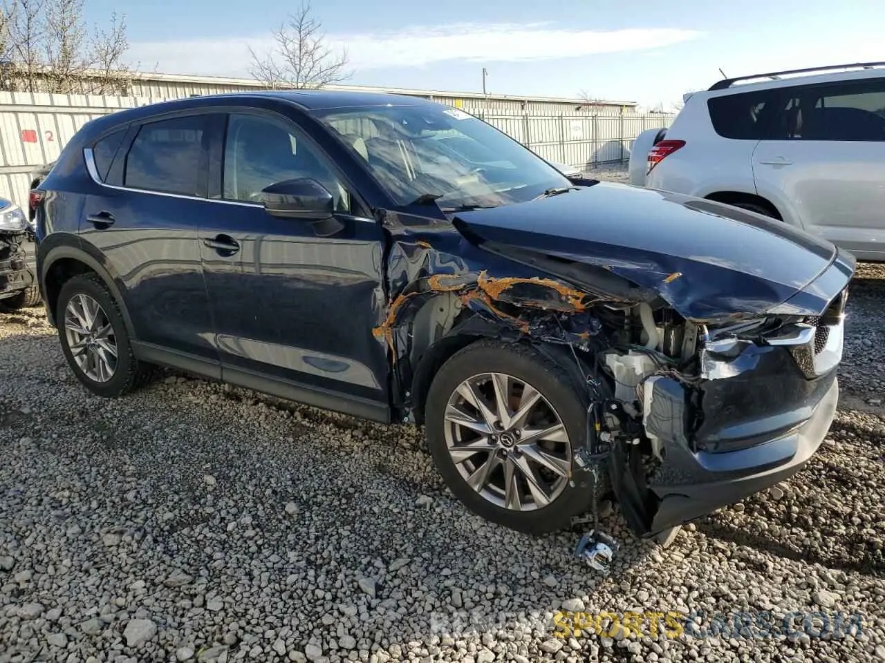 4 Photograph of a damaged car JM3KFBDM7K0631533 MAZDA CX-5 2019