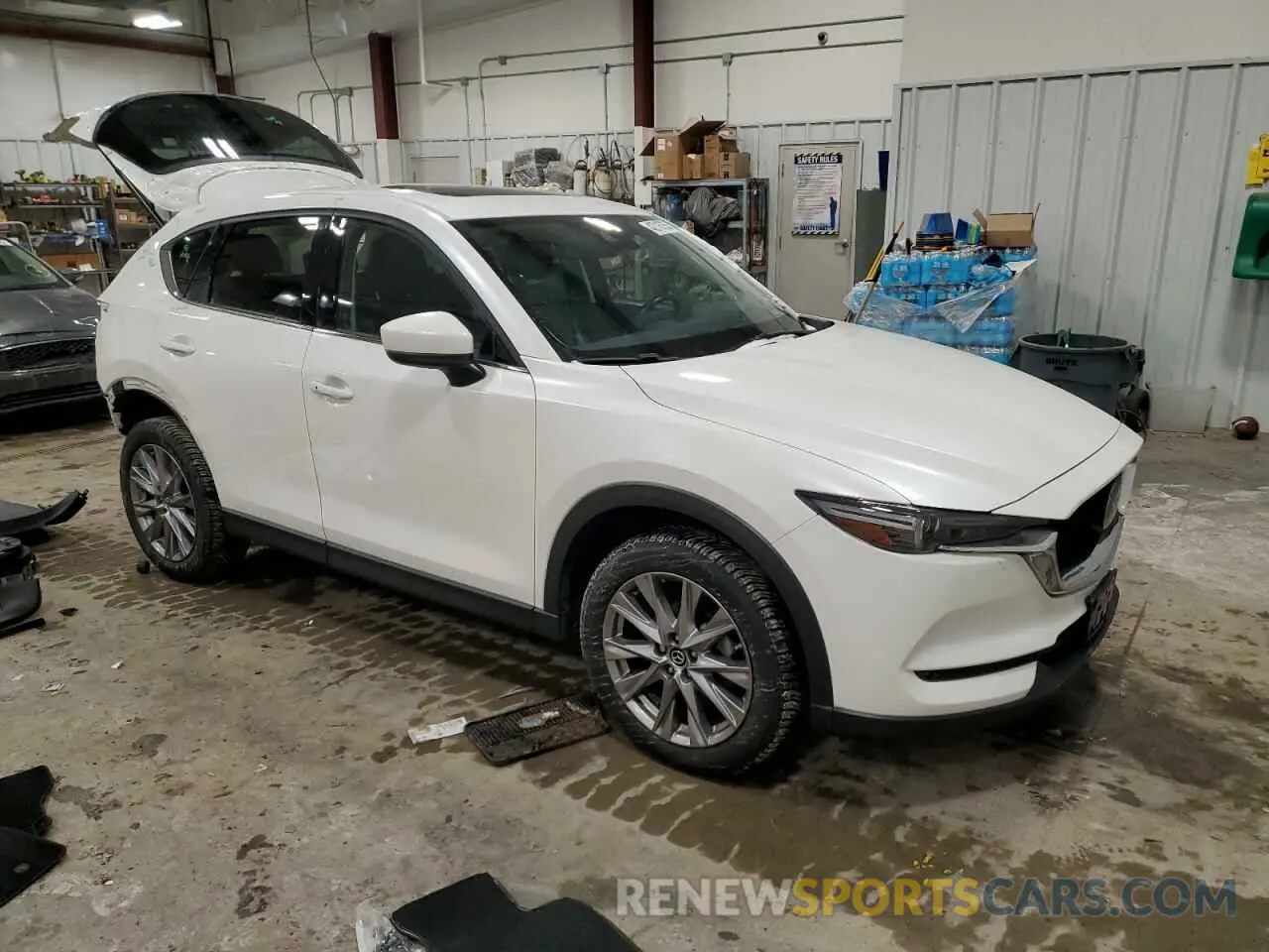 4 Photograph of a damaged car JM3KFBDM7K0675578 MAZDA CX-5 2019