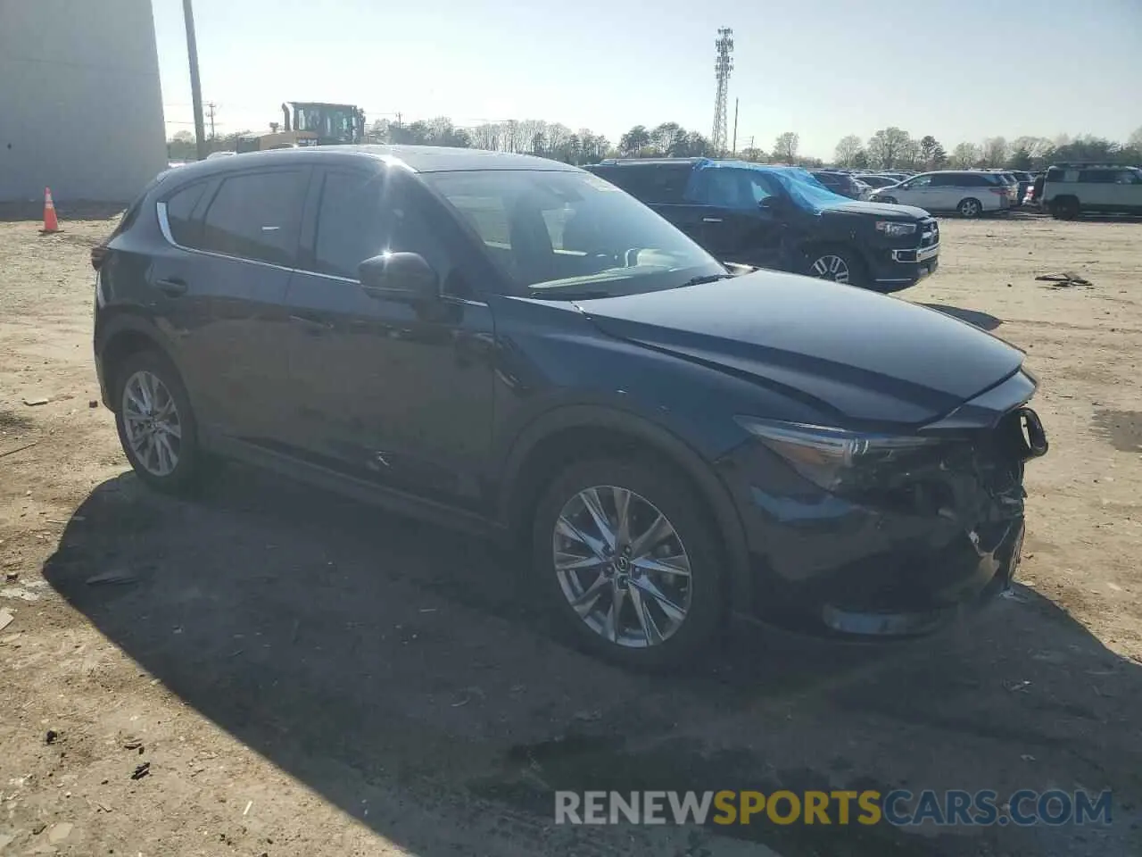 4 Photograph of a damaged car JM3KFBDM8K0525656 MAZDA CX-5 2019