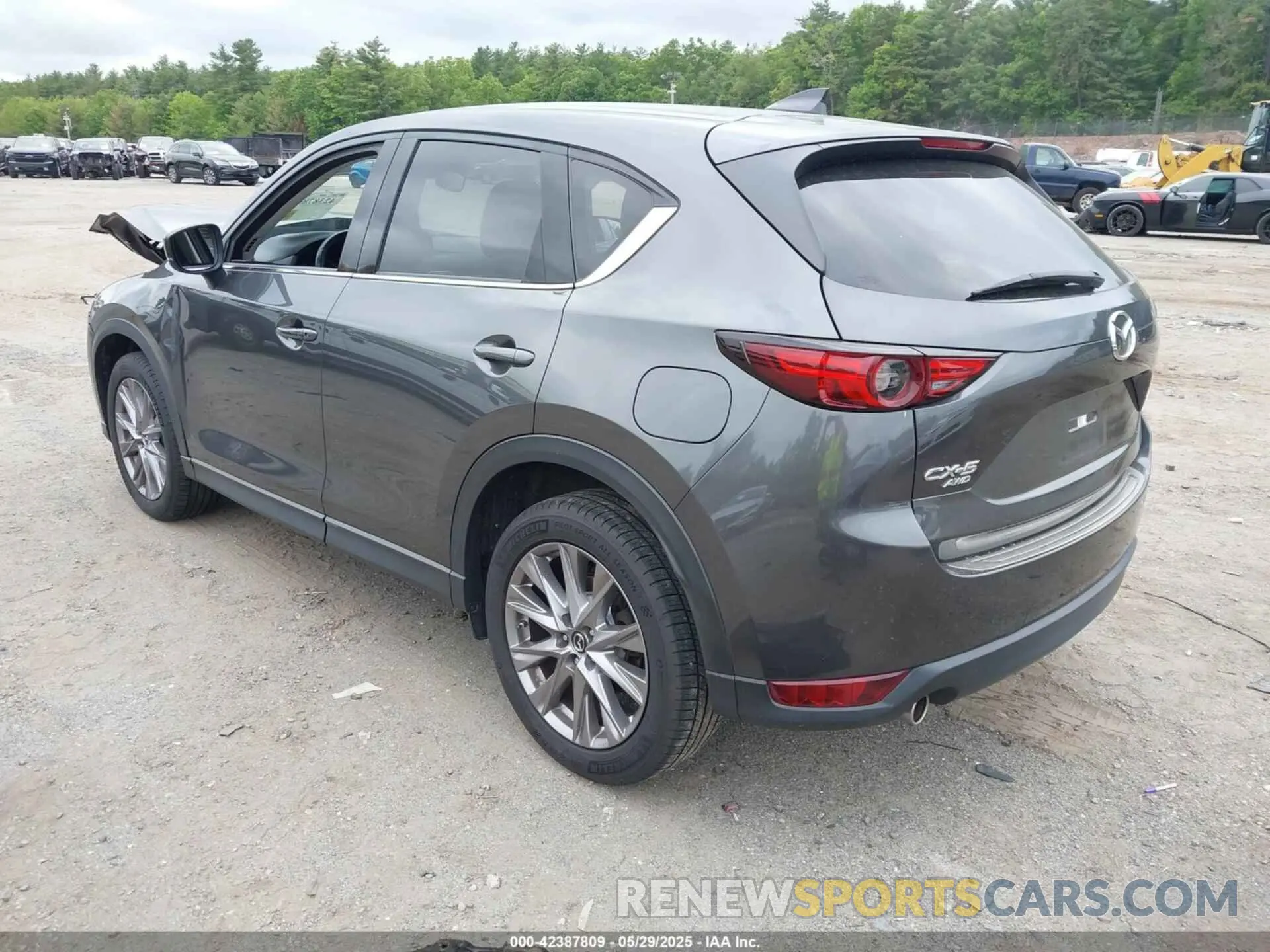3 Photograph of a damaged car JM3KFBDM9K0610943 MAZDA CX-5 2019