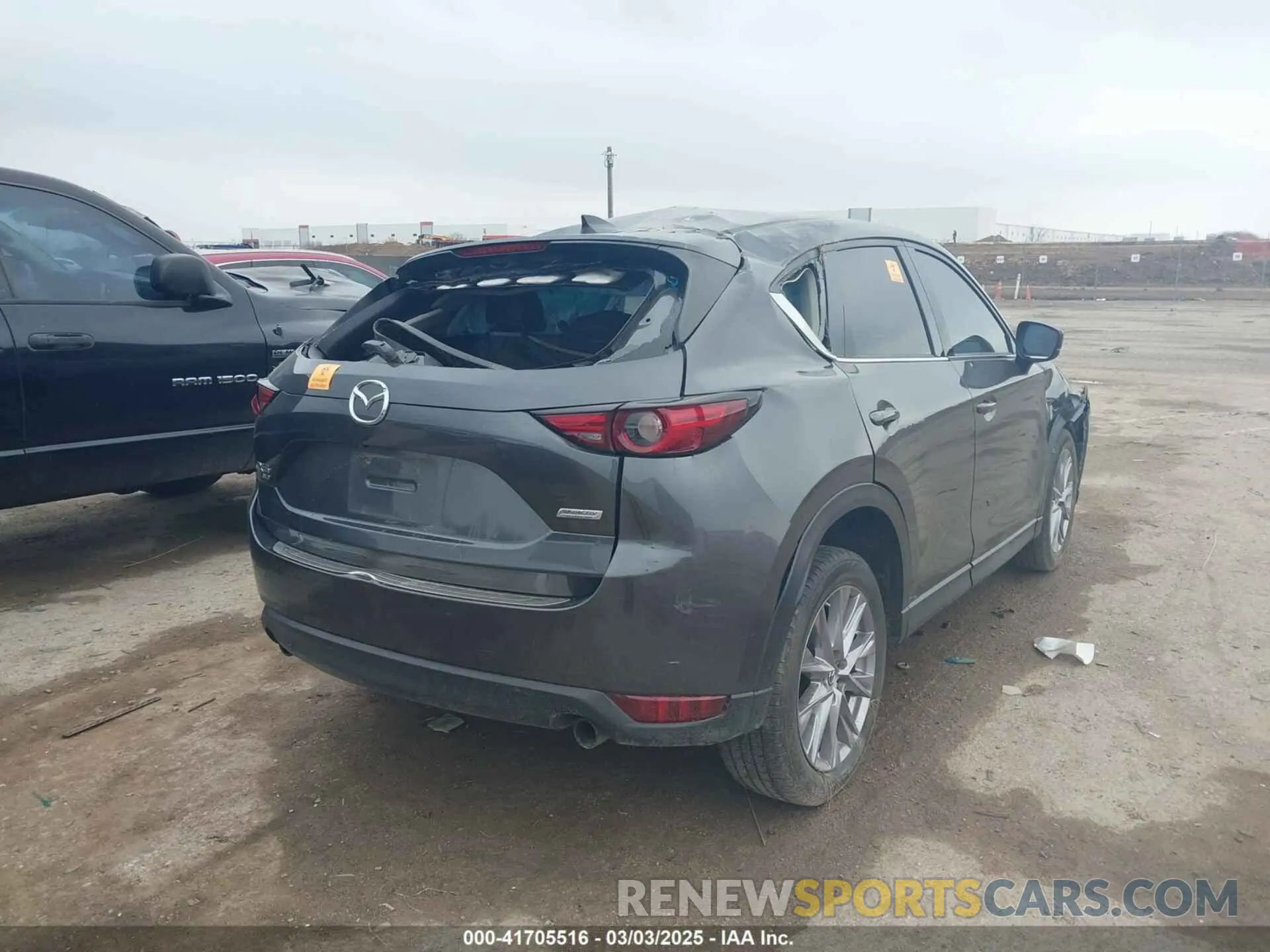 4 Photograph of a damaged car JM3KFBDY2K0583264 MAZDA CX-5 2019