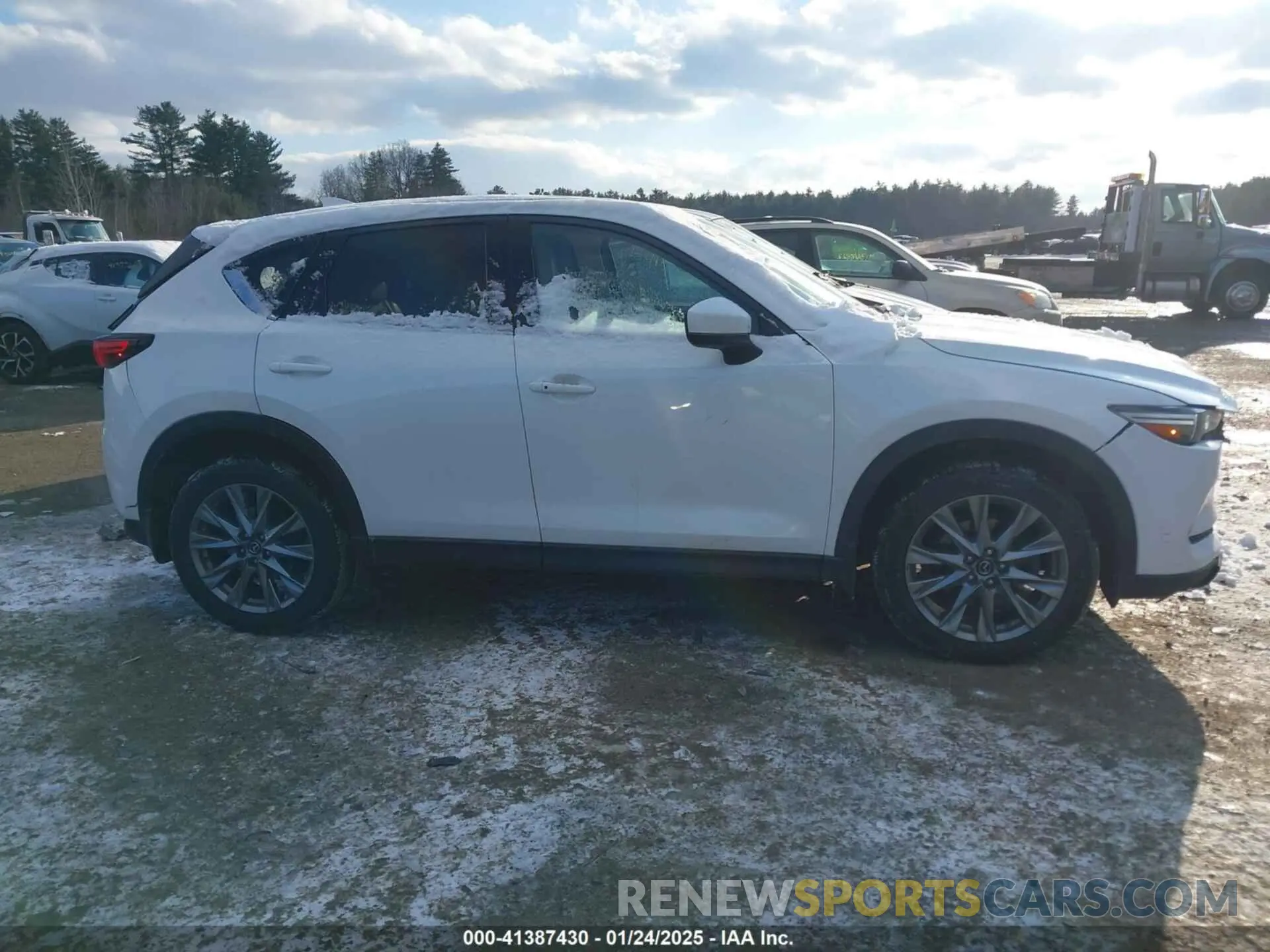 13 Photograph of a damaged car JM3KFBDY2K0606557 MAZDA CX-5 2019