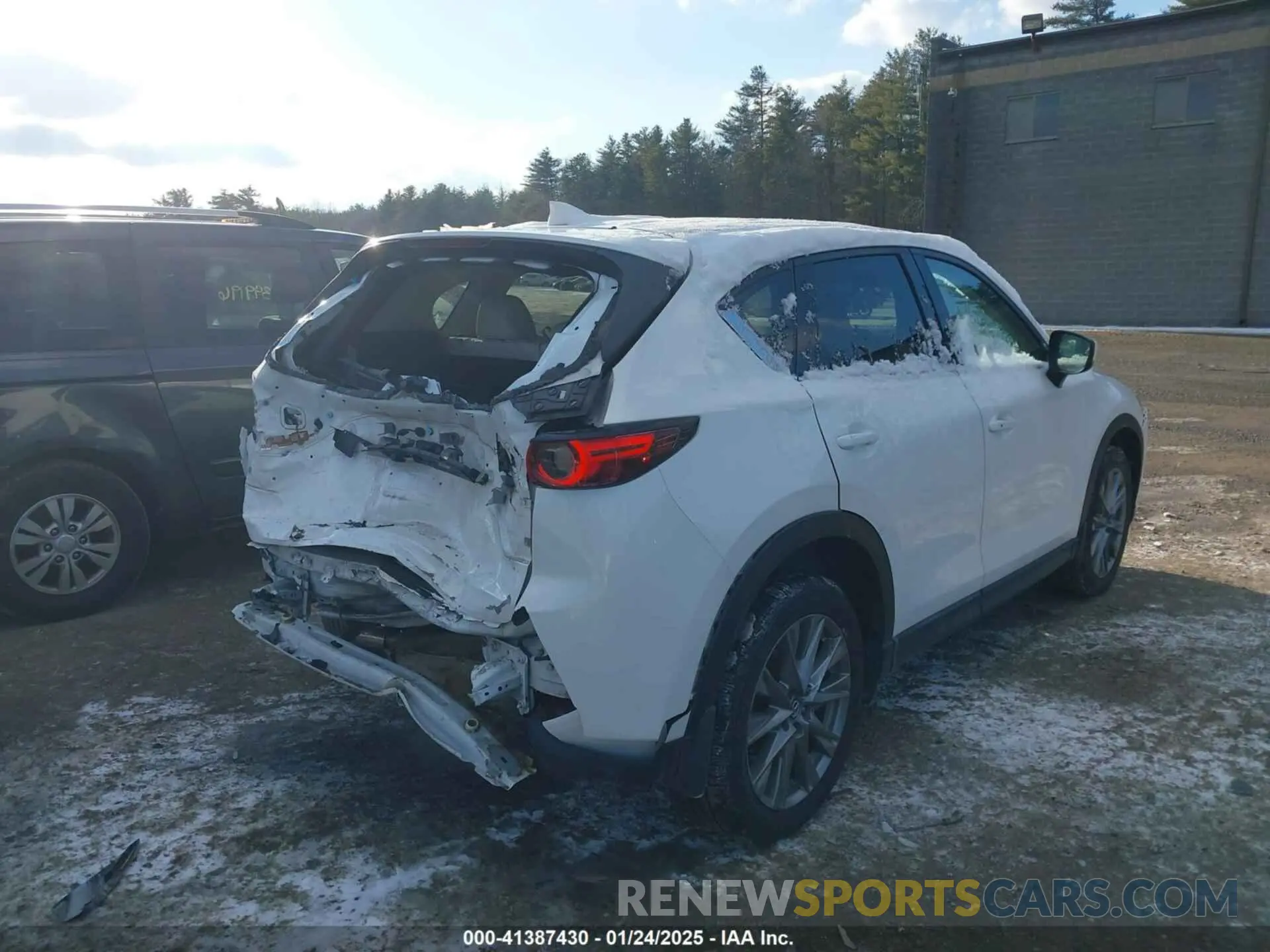 4 Photograph of a damaged car JM3KFBDY2K0606557 MAZDA CX-5 2019