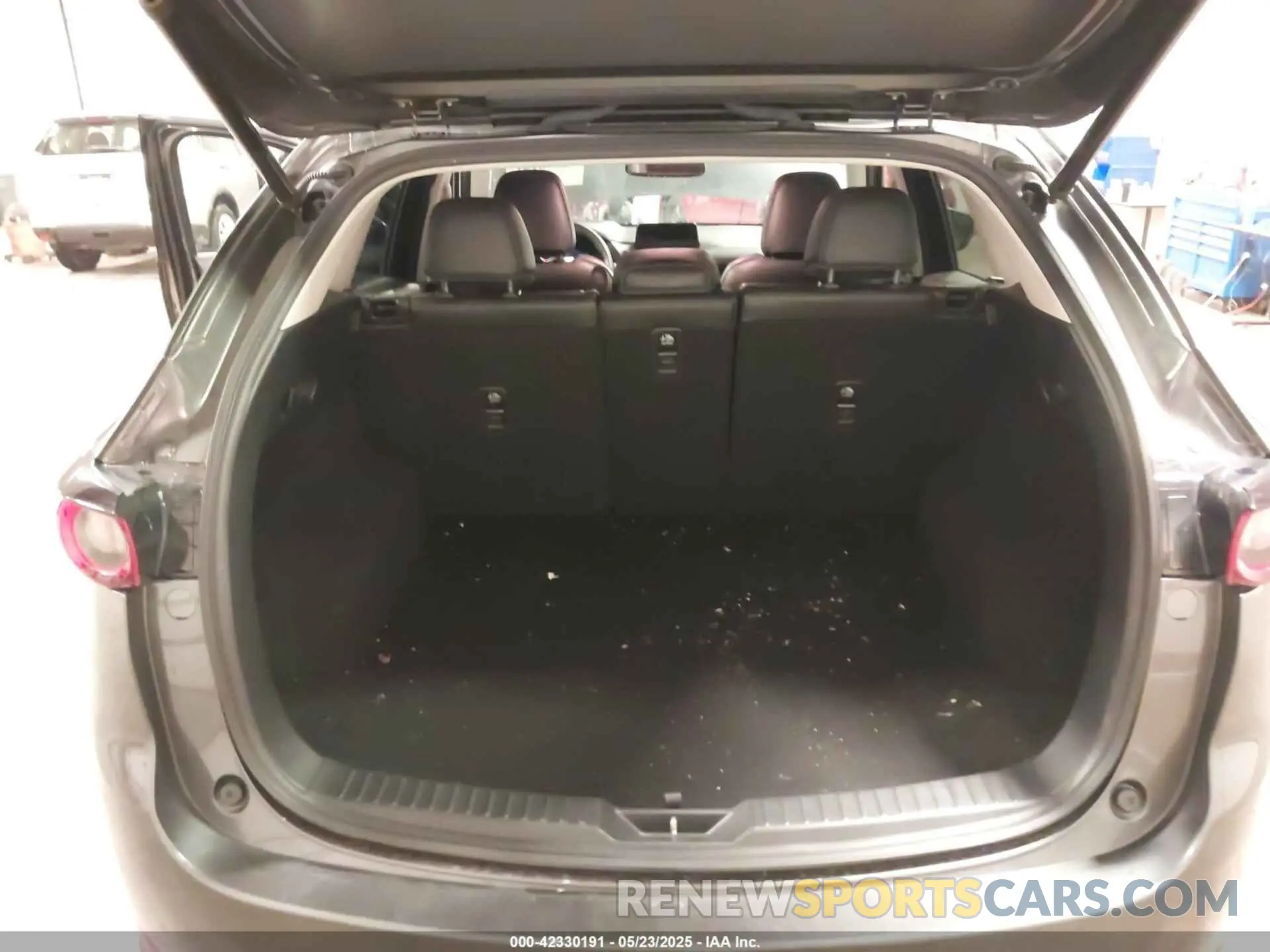 17 Photograph of a damaged car JM3KFBDYXK0694337 MAZDA CX-5 2019