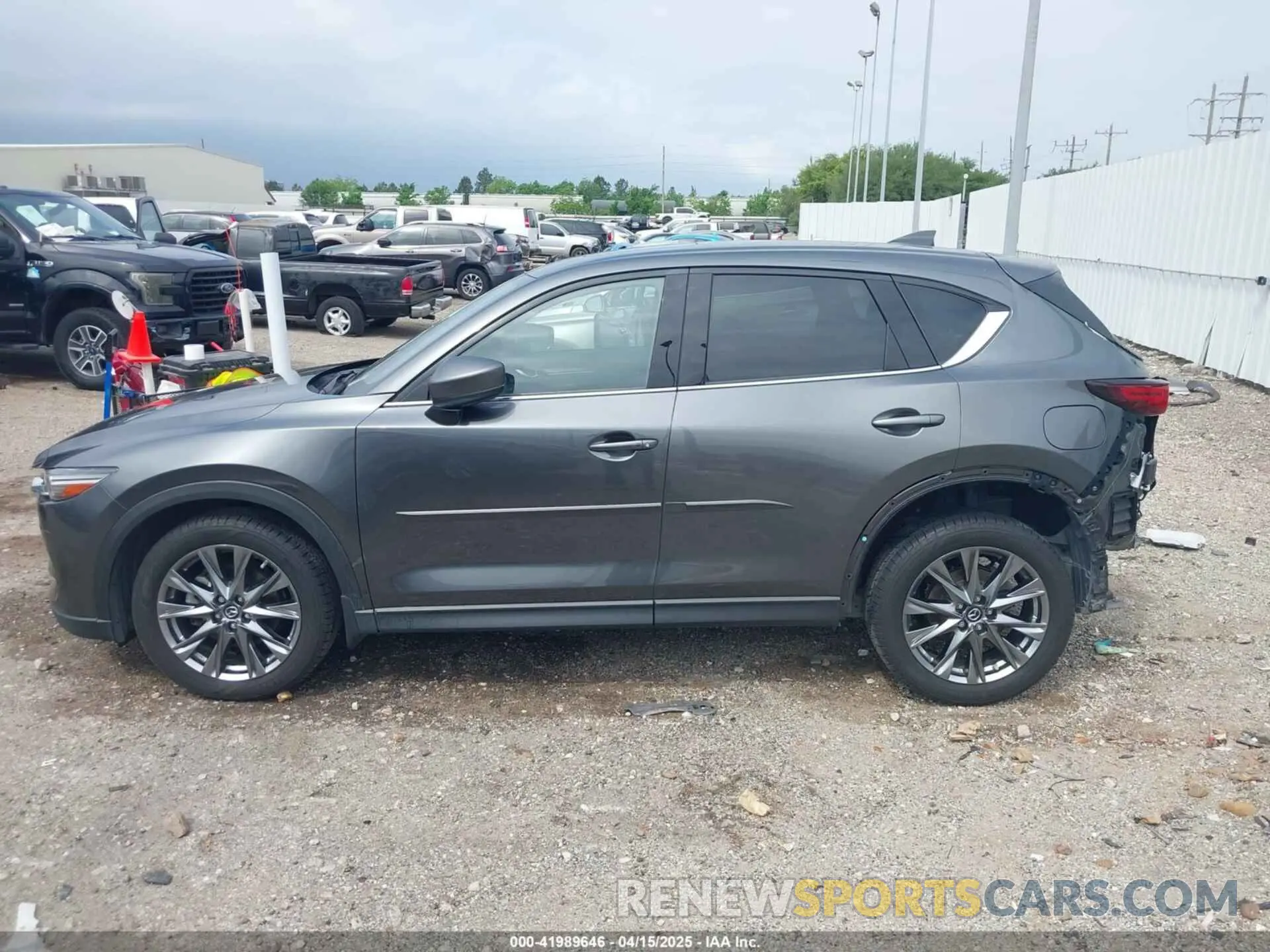 15 Photograph of a damaged car JM3KFBE21K0656716 MAZDA CX-5 2019