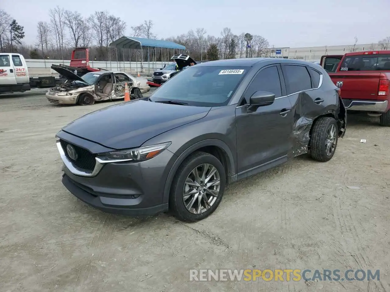 1 Photograph of a damaged car JM3KFBEY3K0609305 MAZDA CX-5 2019