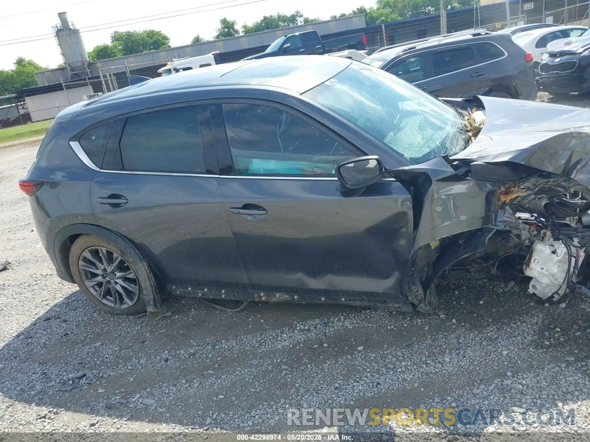 13 Photograph of a damaged car JM3KFBEY3K0630493 MAZDA CX-5 2019