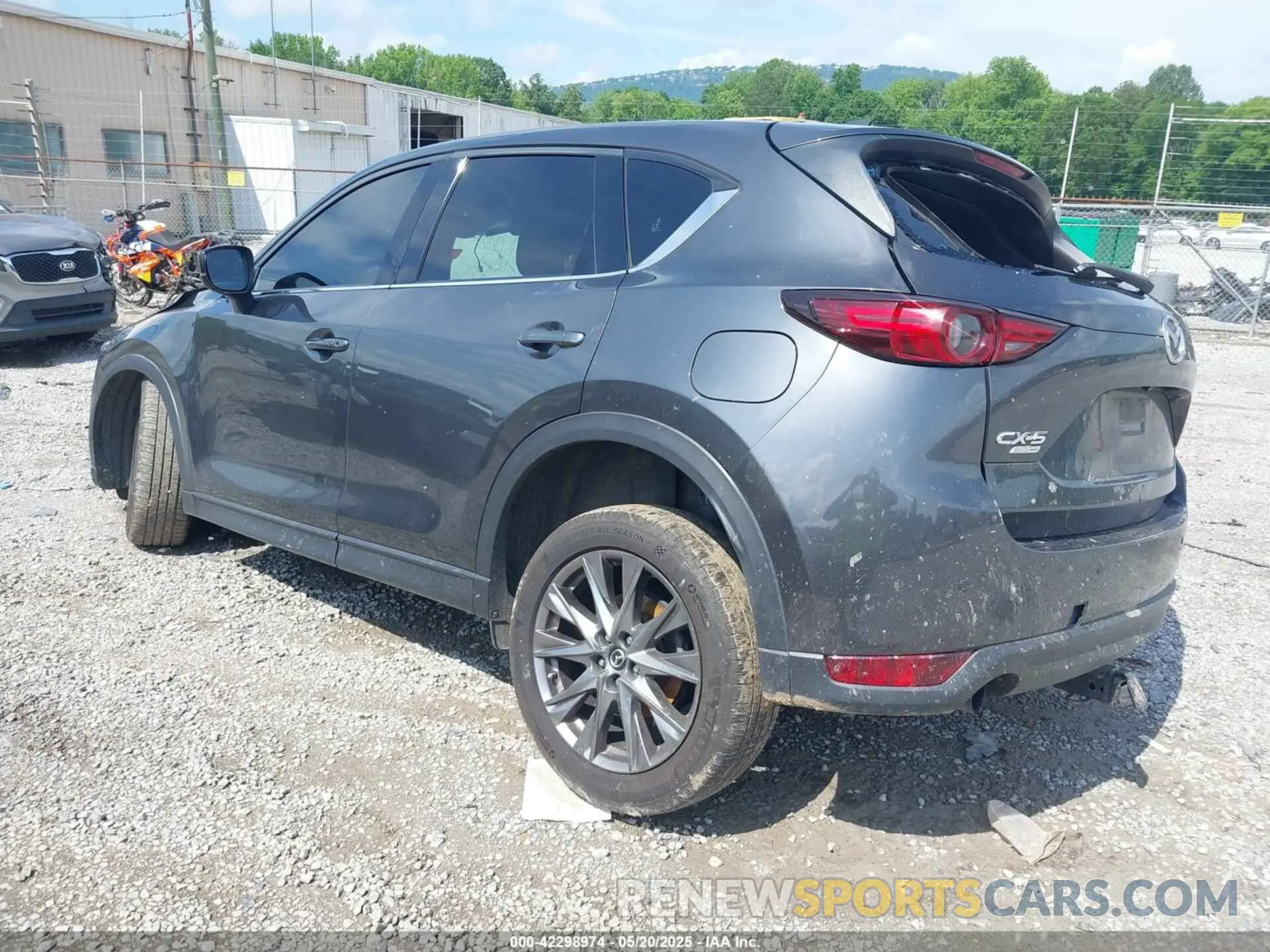 3 Photograph of a damaged car JM3KFBEY3K0630493 MAZDA CX-5 2019