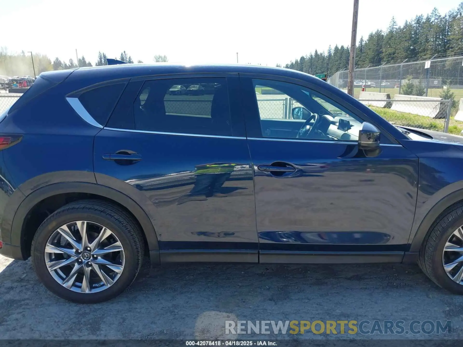 13 Photograph of a damaged car JM3KFBEY7K0589236 MAZDA CX-5 2019