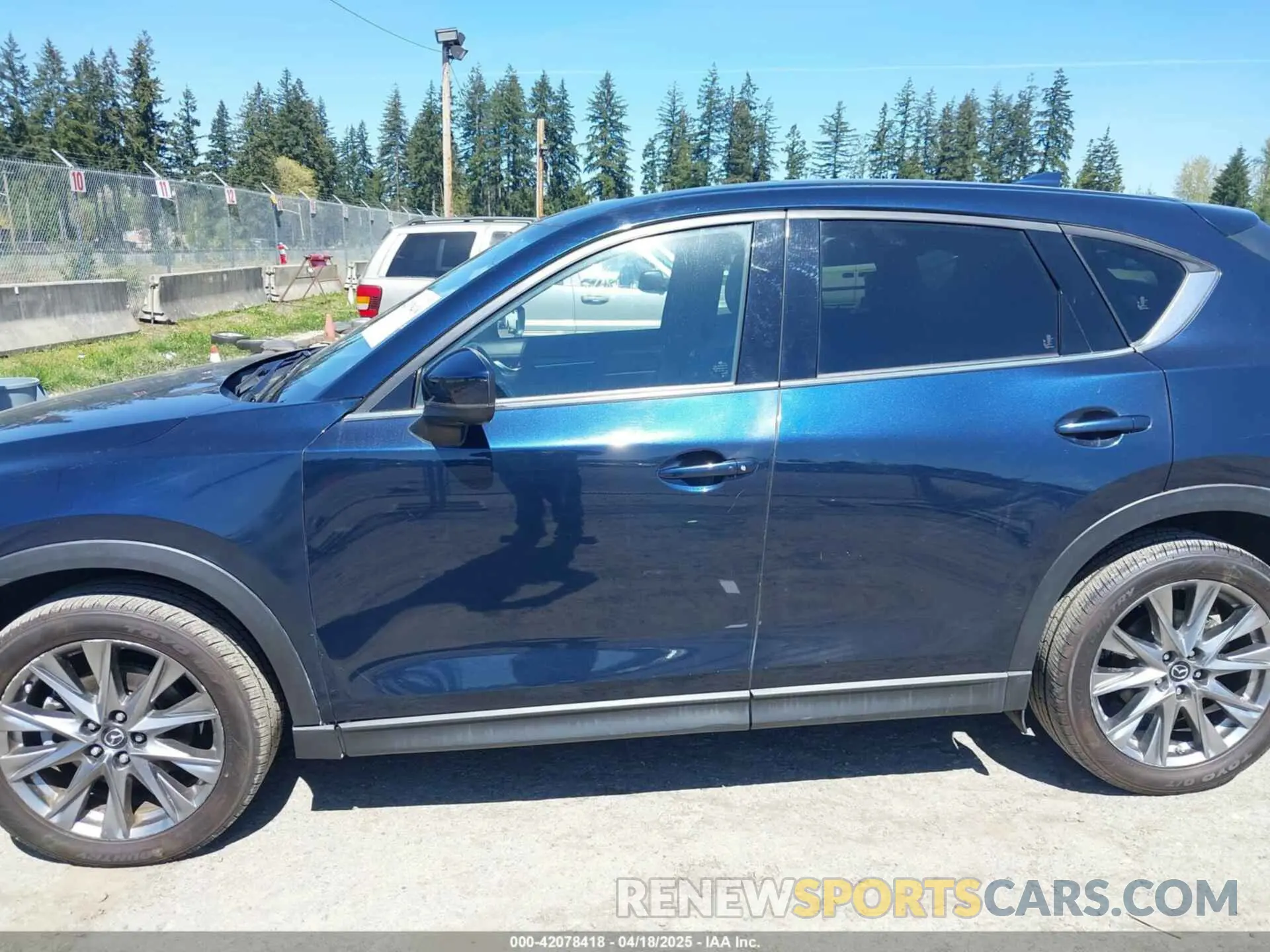 14 Photograph of a damaged car JM3KFBEY7K0589236 MAZDA CX-5 2019