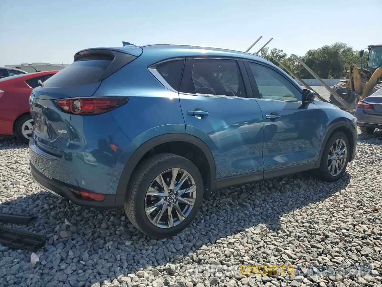 3 Photograph of a damaged car JM3KFBEY7K0695136 MAZDA CX-5 2019