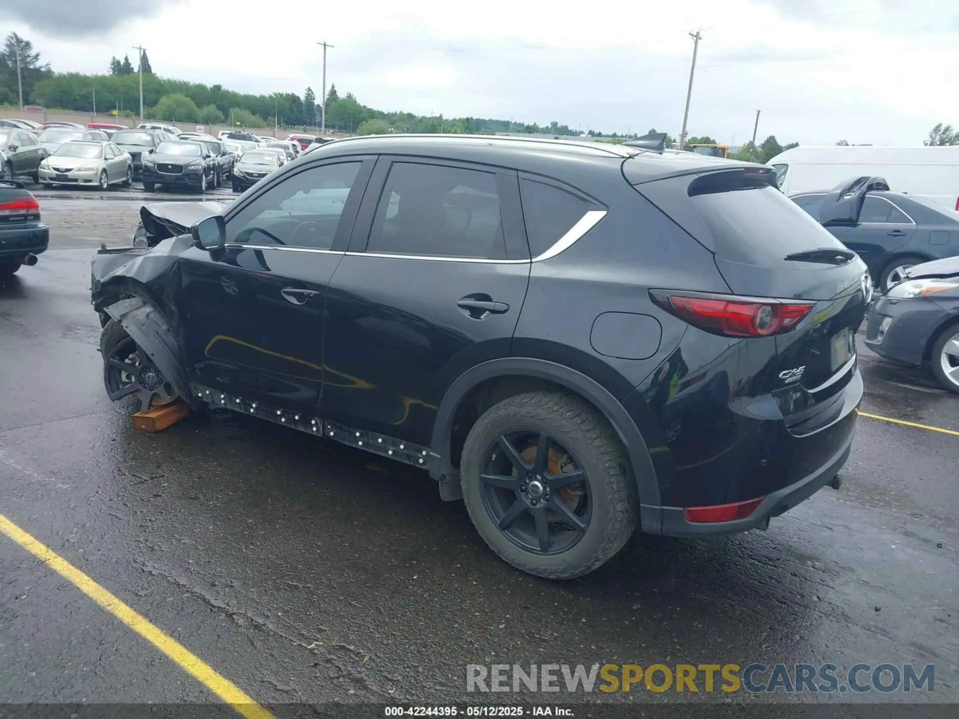 3 Photograph of a damaged car JM3KFBEY9K0592039 MAZDA CX-5 2019