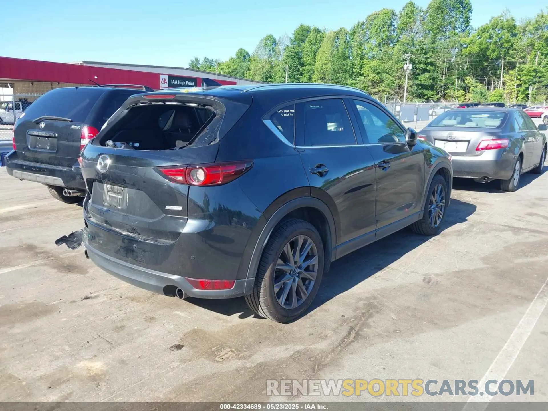 4 Photograph of a damaged car JM3KFBEY9K0638260 MAZDA CX-5 2019