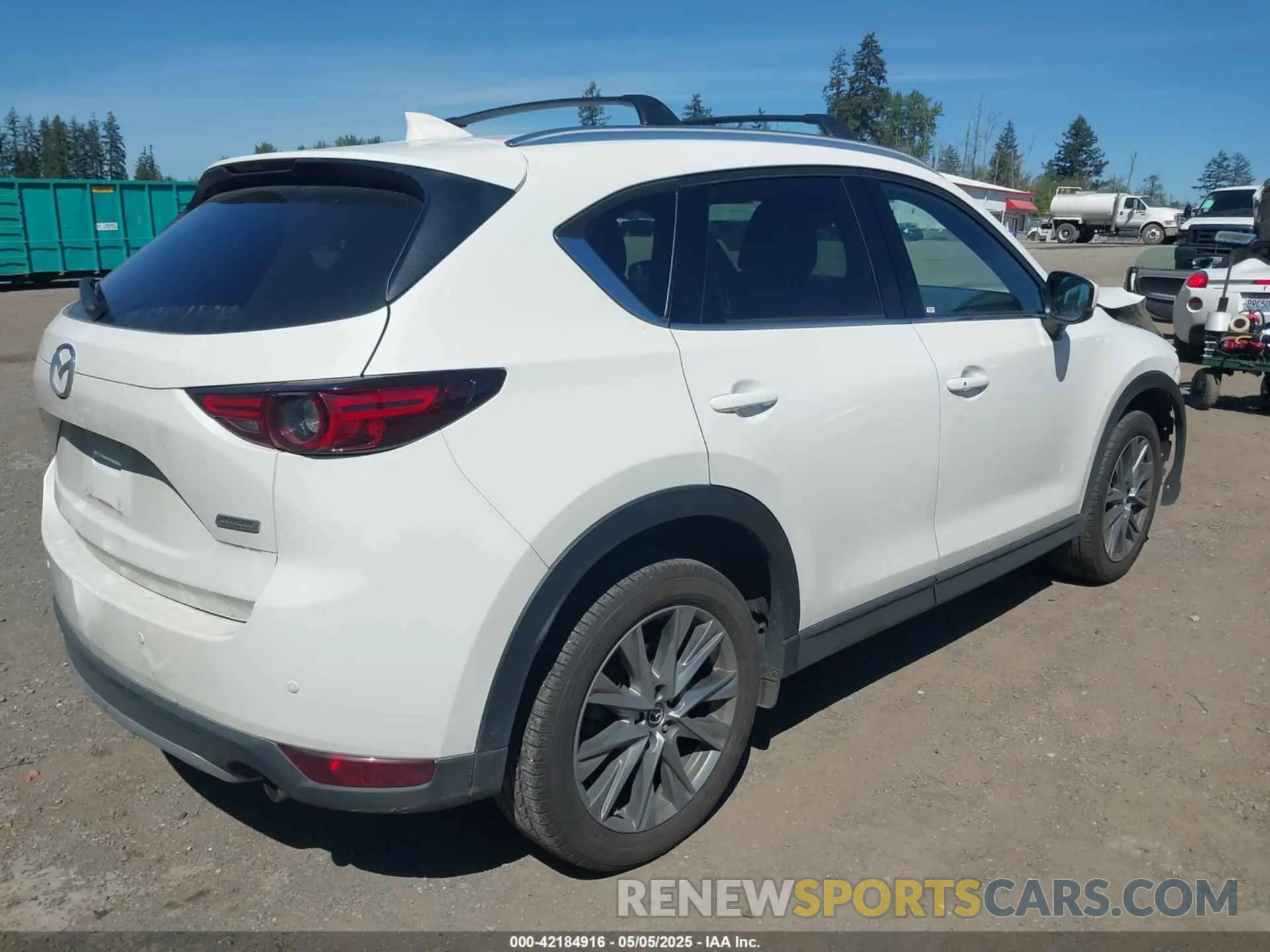4 Photograph of a damaged car JM3KFBEYXK0578747 MAZDA CX-5 2019