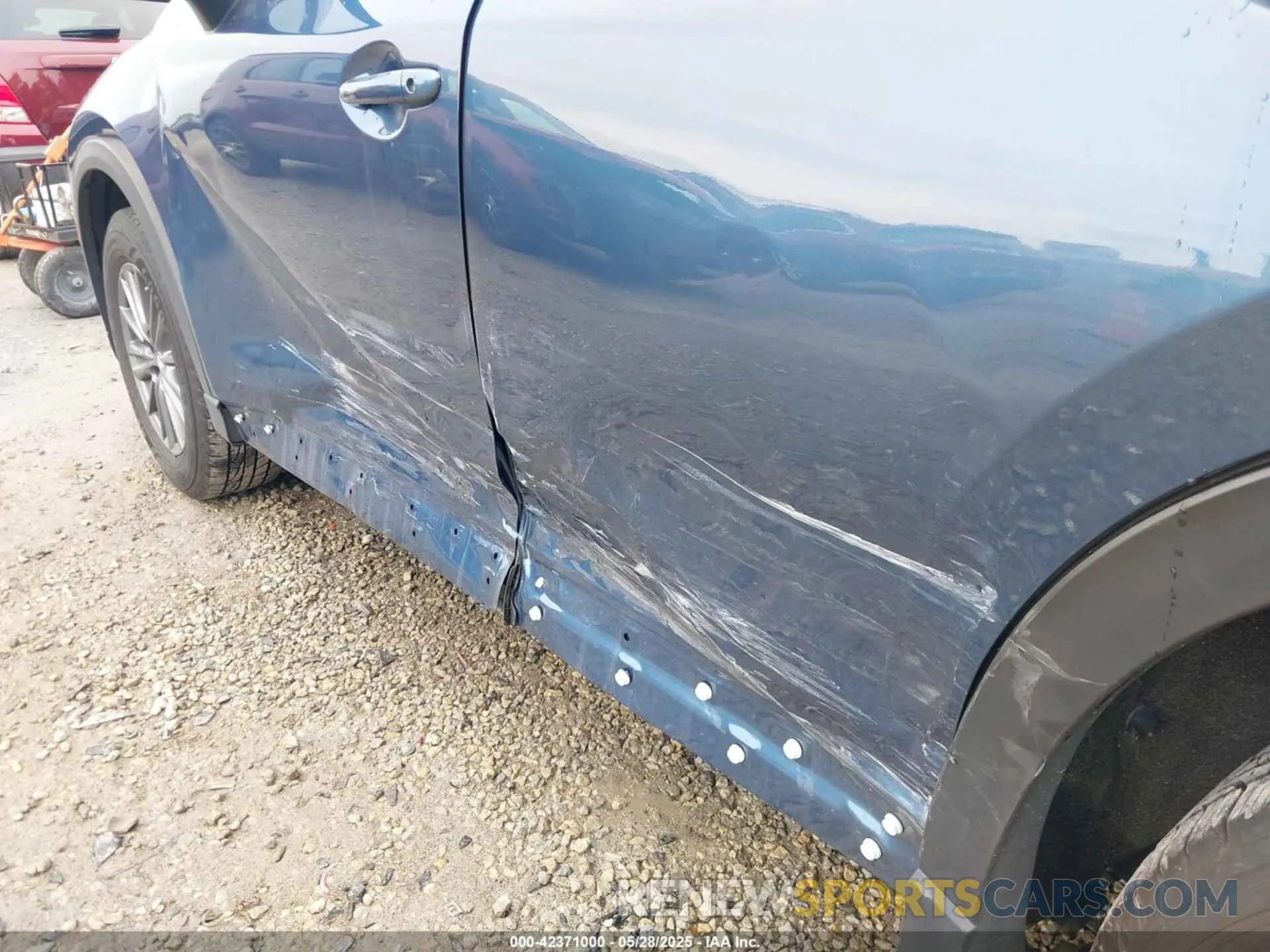 17 Photograph of a damaged car JM3KFABM1L0749916 MAZDA CX-5 2020