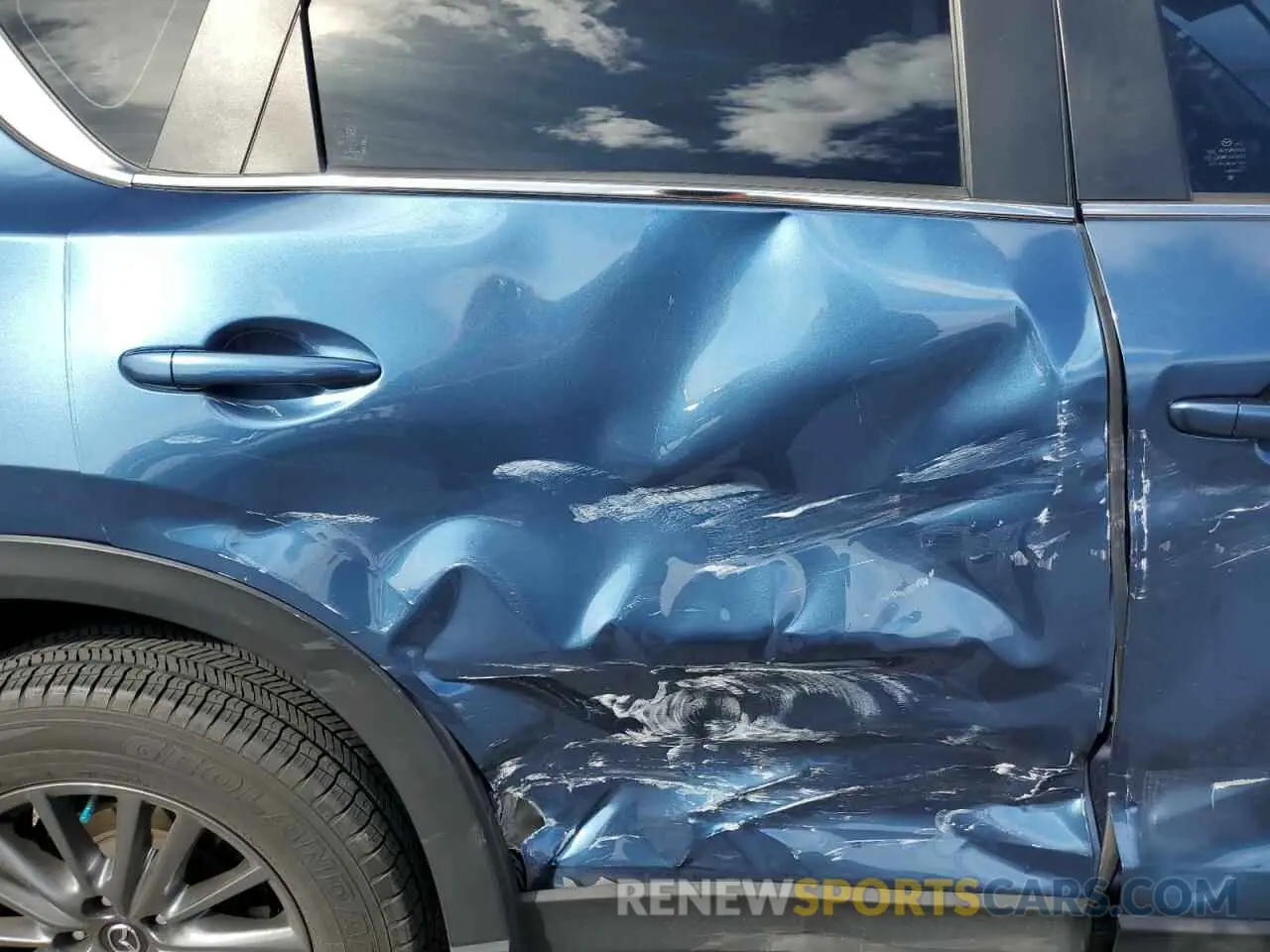 11 Photograph of a damaged car JM3KFABM1L0866668 MAZDA CX-5 2020