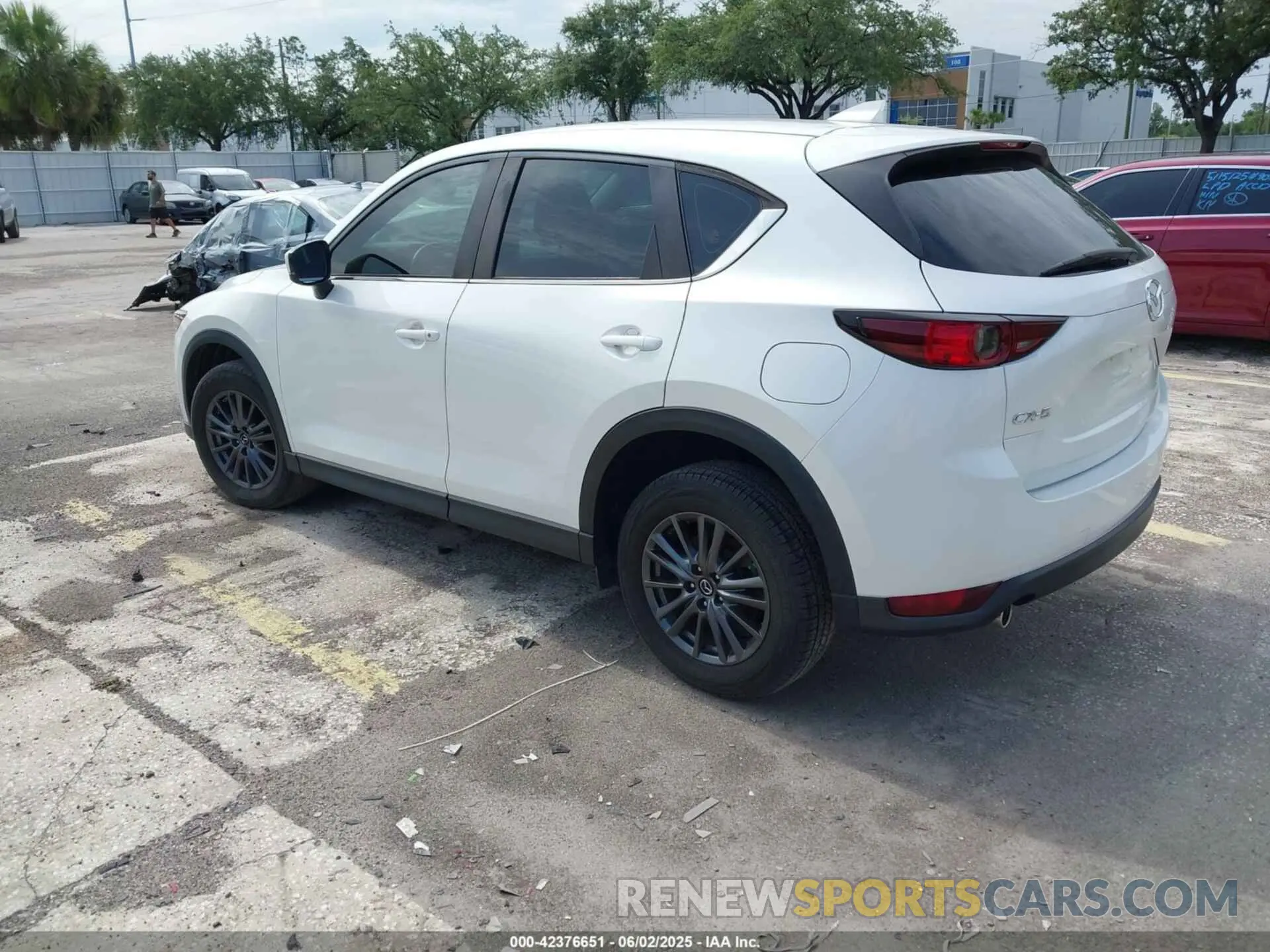 3 Photograph of a damaged car JM3KFABM2L0724247 MAZDA CX-5 2020