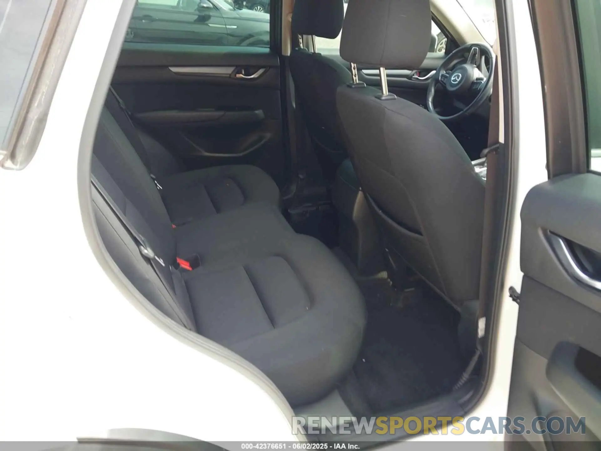 8 Photograph of a damaged car JM3KFABM2L0724247 MAZDA CX-5 2020