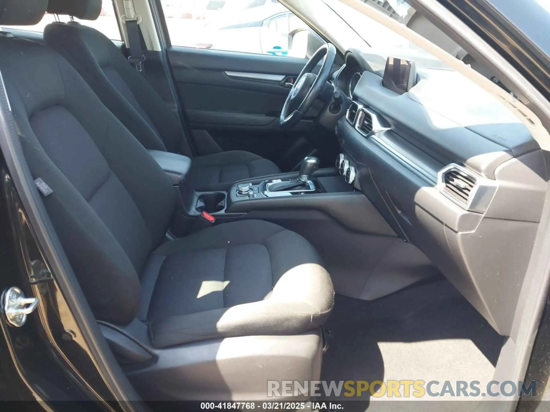 5 Photograph of a damaged car JM3KFABM2L0761184 MAZDA CX-5 2020