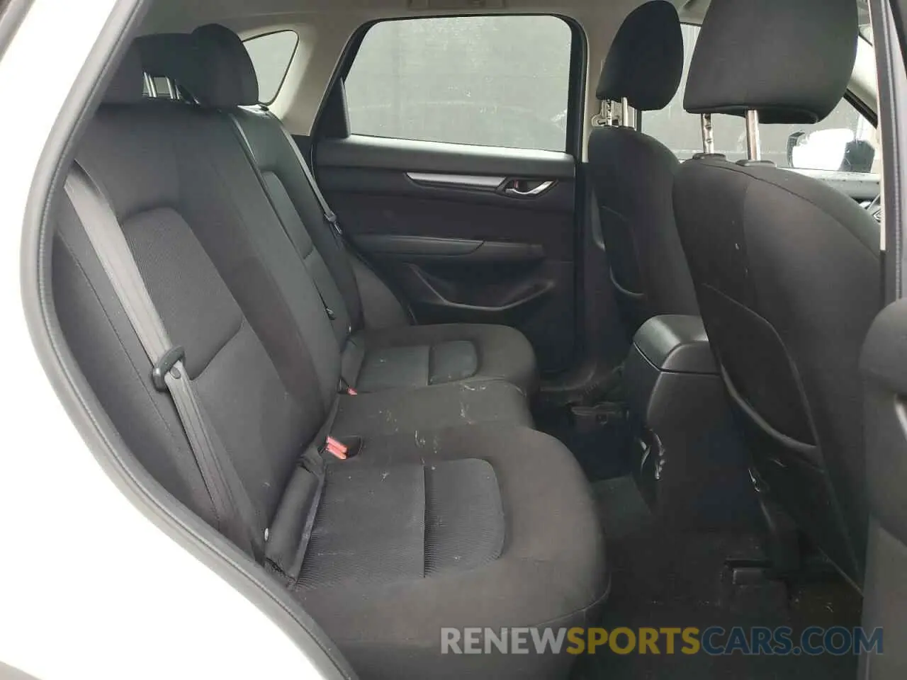 11 Photograph of a damaged car JM3KFABM3L0763039 MAZDA CX-5 2020