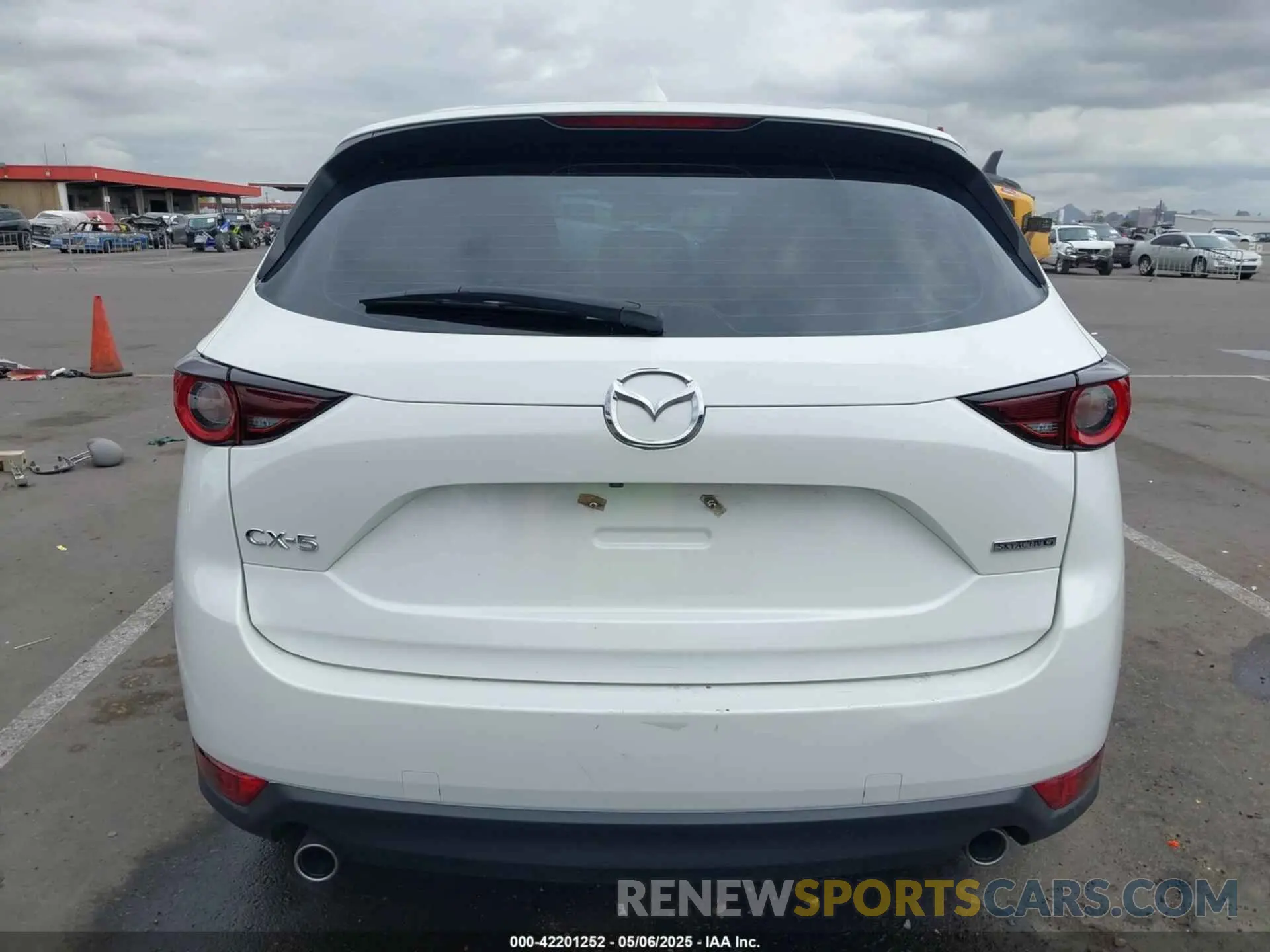 16 Photograph of a damaged car JM3KFABM7L0831214 MAZDA CX-5 2020