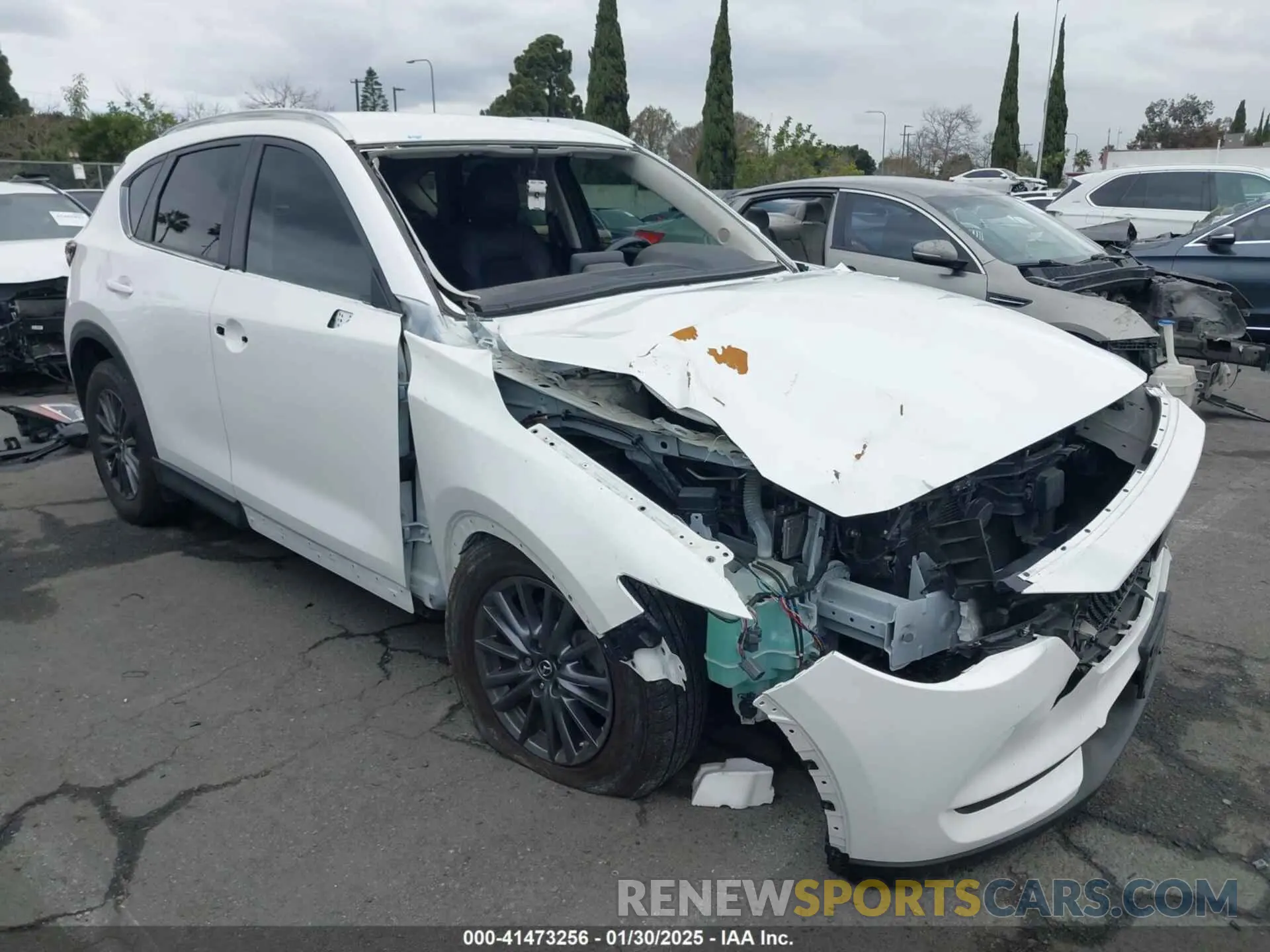 1 Photograph of a damaged car JM3KFACM0L0827178 MAZDA CX-5 2020