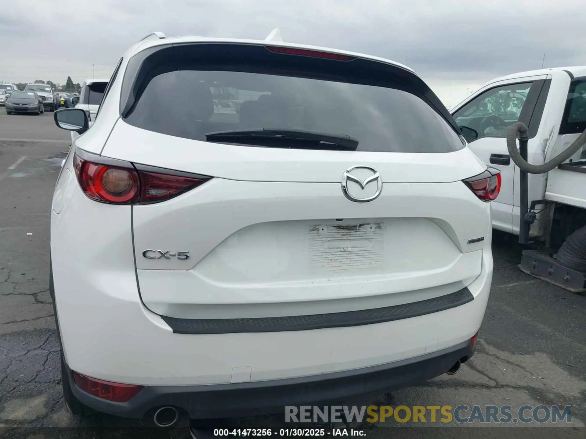 17 Photograph of a damaged car JM3KFACM0L0827178 MAZDA CX-5 2020
