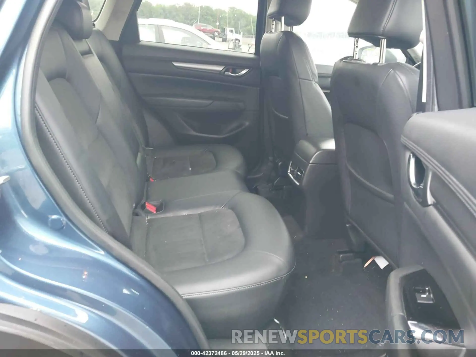 8 Photograph of a damaged car JM3KFACM1L0726165 MAZDA CX-5 2020