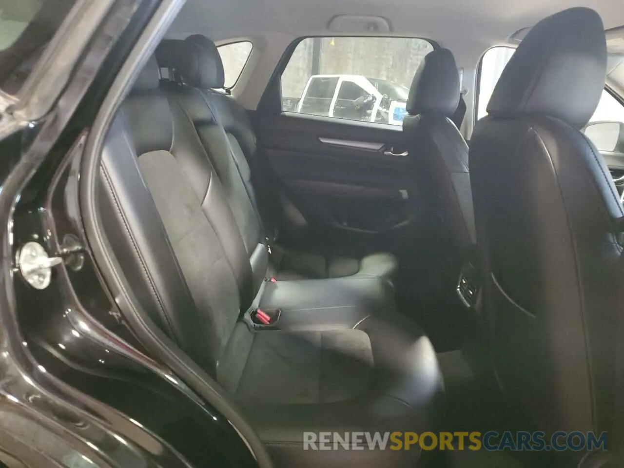 11 Photograph of a damaged car JM3KFACM1L0768402 MAZDA CX-5 2020