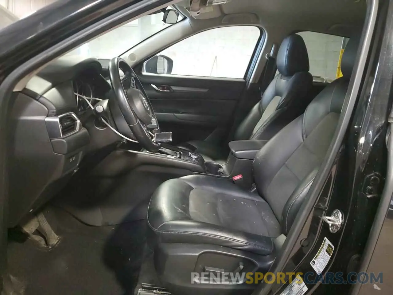 7 Photograph of a damaged car JM3KFACM1L0768402 MAZDA CX-5 2020