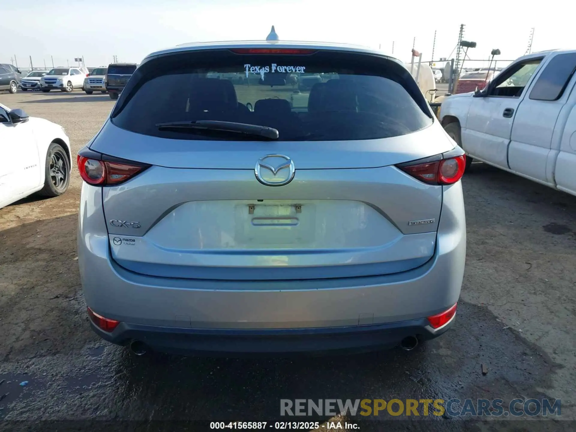 17 Photograph of a damaged car JM3KFACM1L0789394 MAZDA CX-5 2020