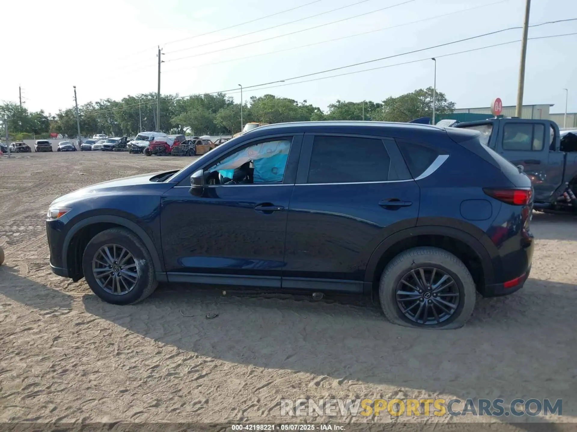 14 Photograph of a damaged car JM3KFACM1L0832468 MAZDA CX-5 2020