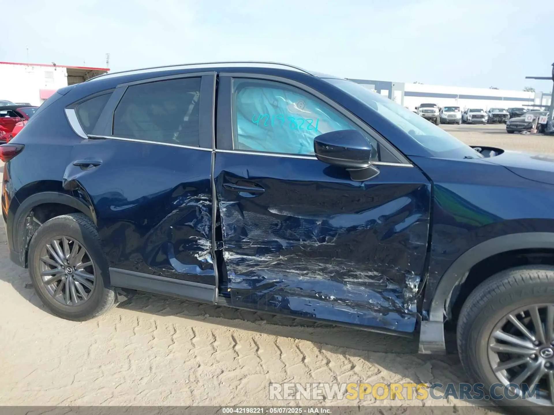6 Photograph of a damaged car JM3KFACM1L0832468 MAZDA CX-5 2020